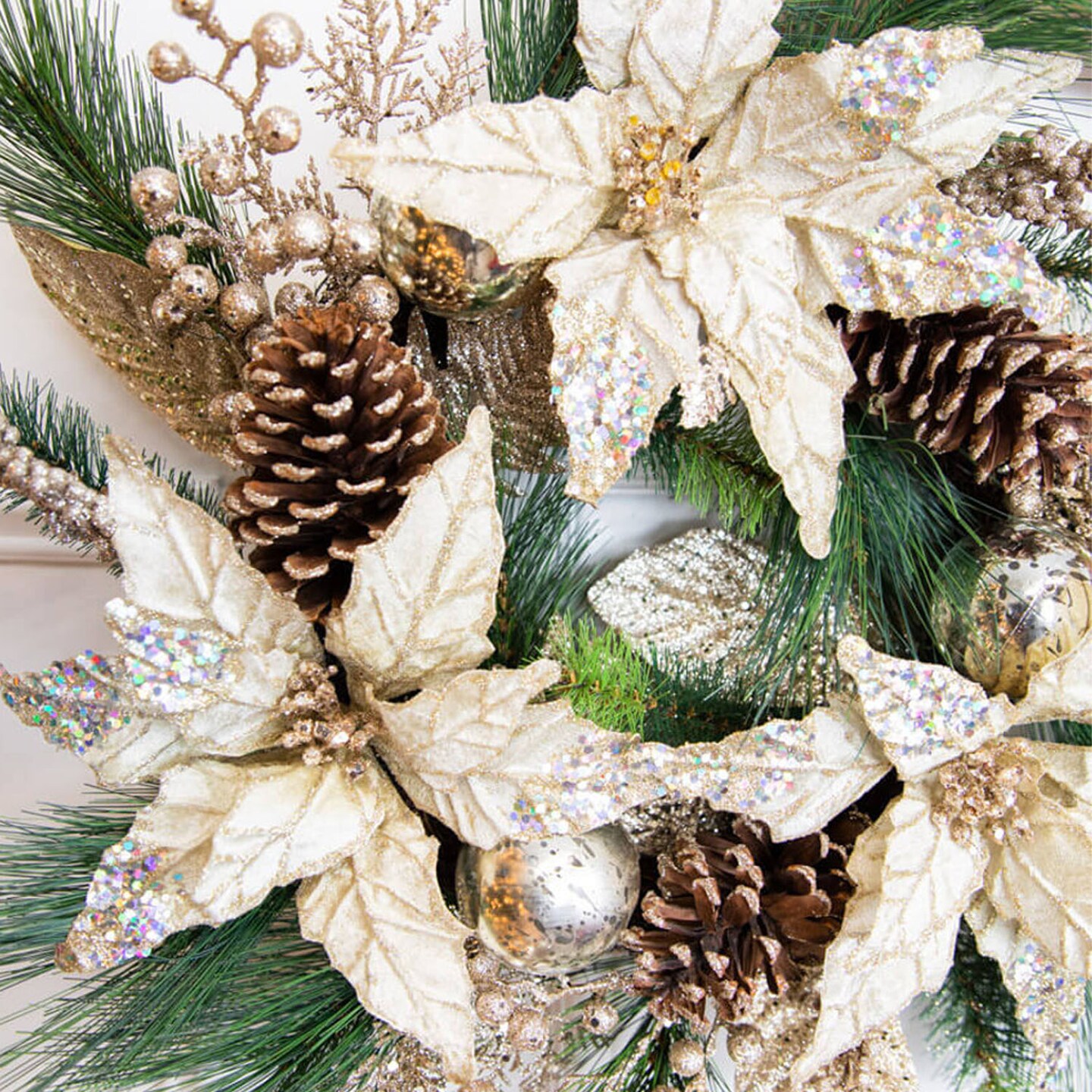 18” Christmas Poinsettia & Pine Wreath Festive Holiday Door & Wall Decor