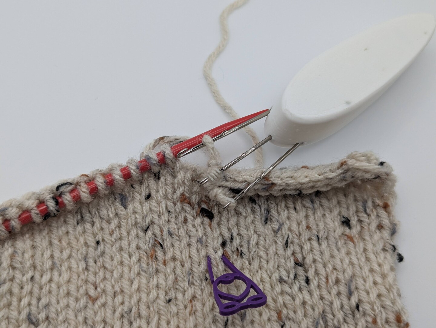 Cordelia I-cord Tool: Three-Needle Knit Crochet Cord Maker - WHITE