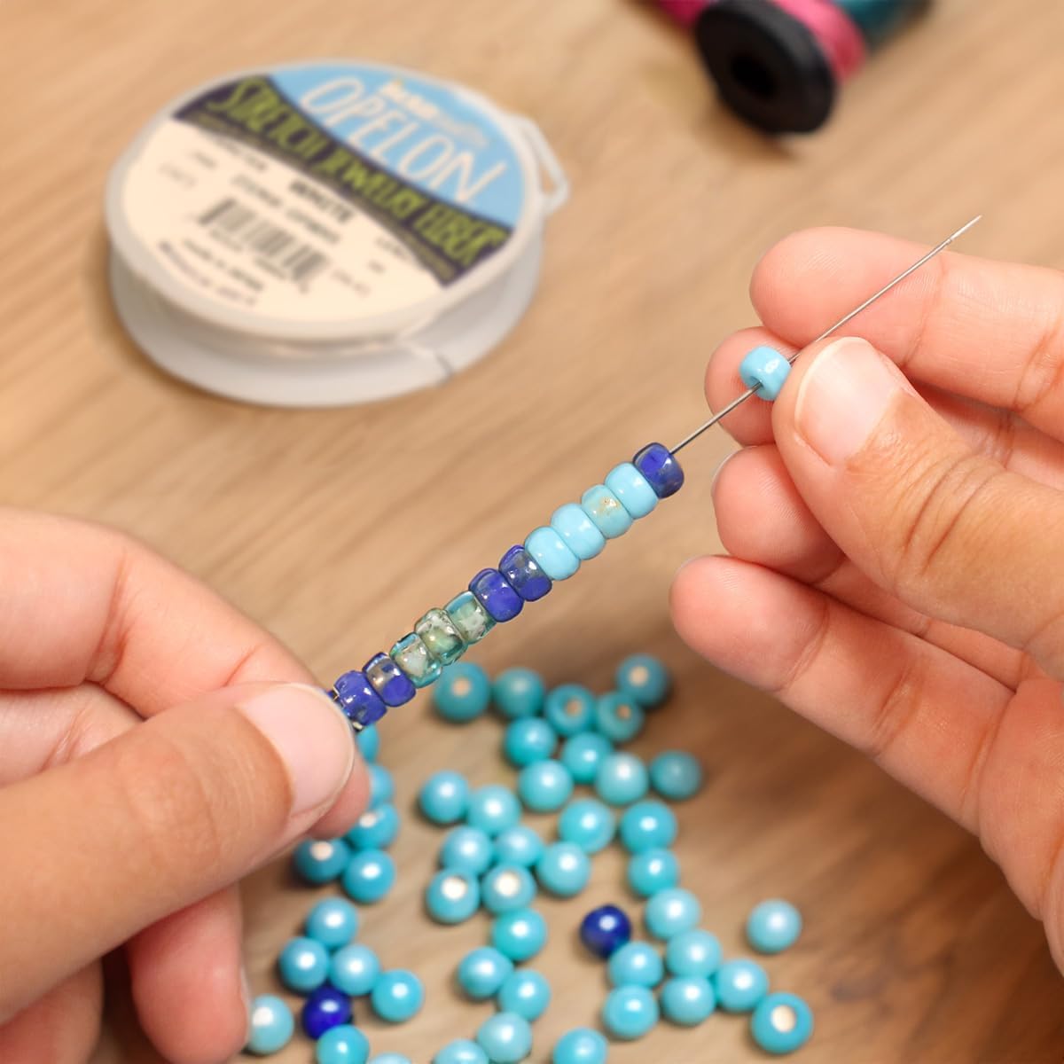 The Beadsmith Hook Eye Needle &#x2013; Basic Elements &#x2013; Fine Bead Stringing Tool, Quickly and Efficiently Load Beads onto Cord