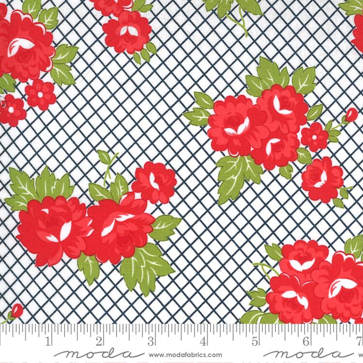 Fabric Moda White Navy Sunday Stroll by the Quarter Yard 55221-15