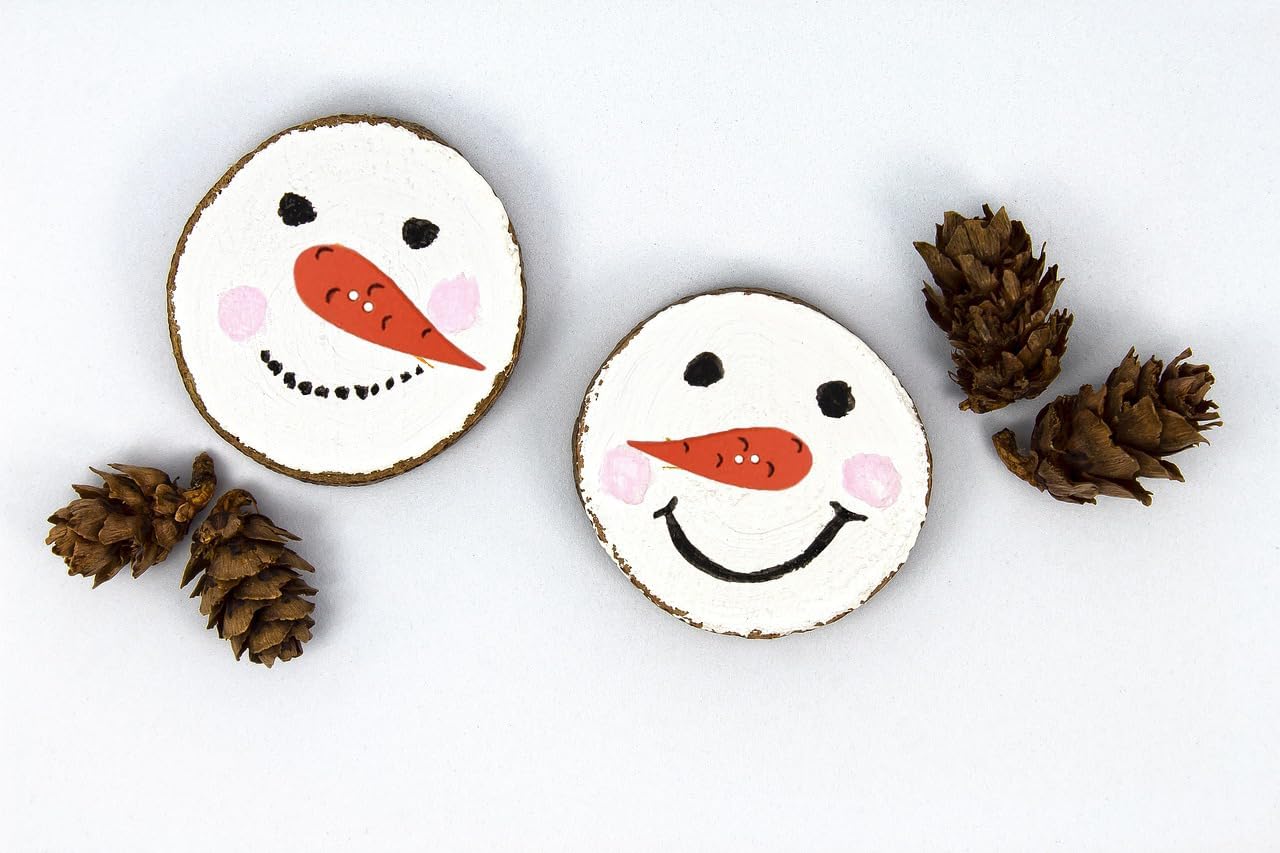 200 Piece Christmas Carrot Nose Buttons - Wooden Buttons DIY Ornament