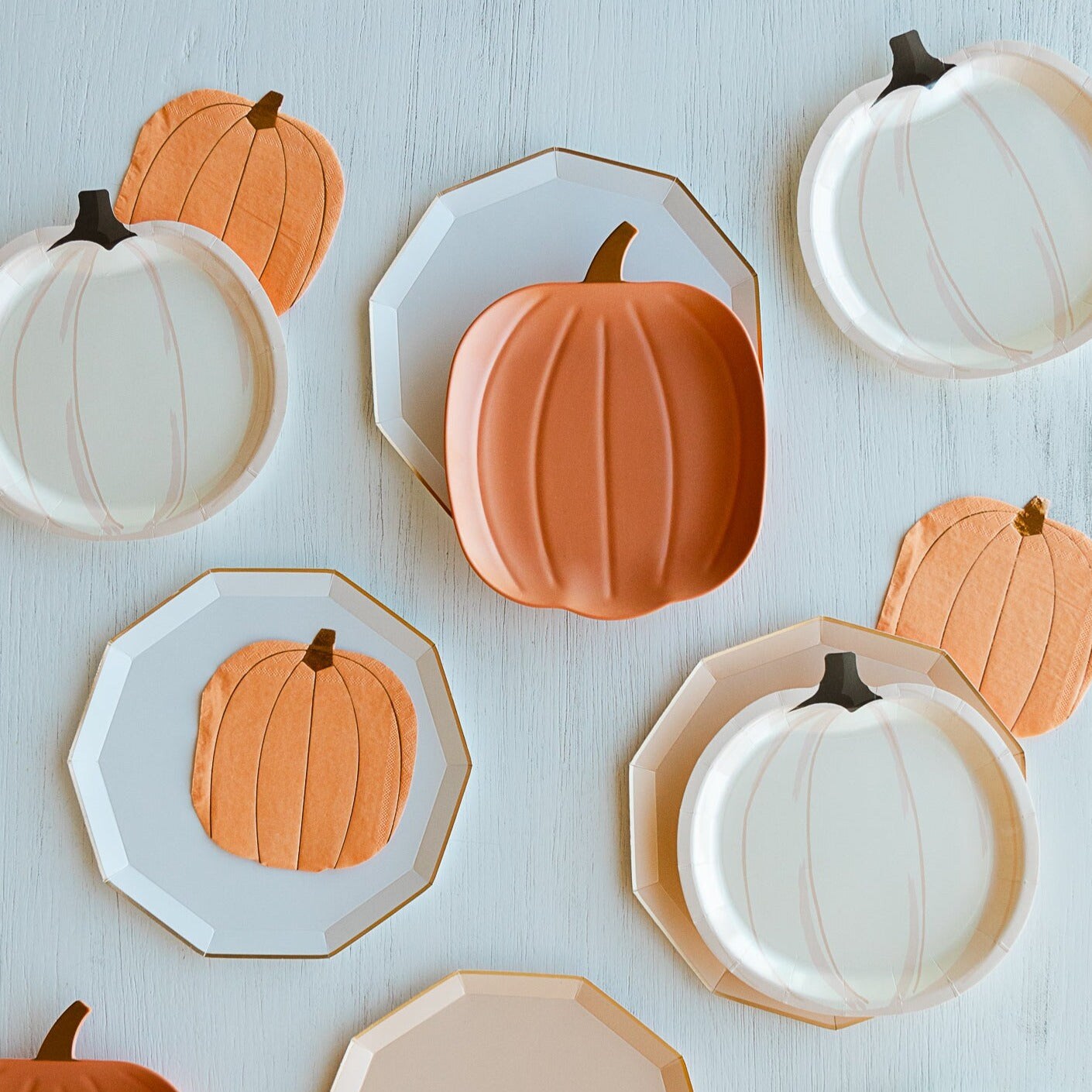 SWEET PEACH SIGNATURE LARGE PLATES