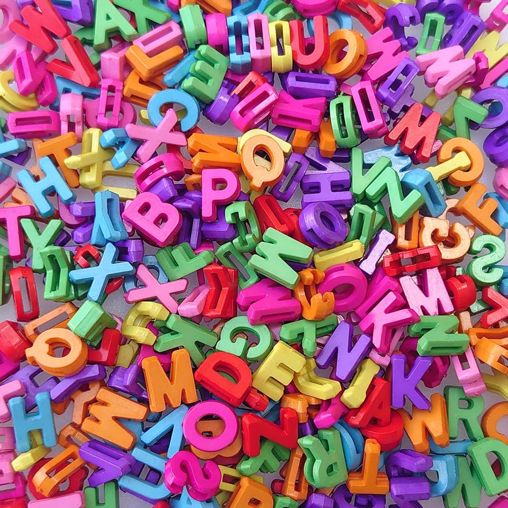 300+ PCS Large Alphabet Beads (9×12mm) – A–Z Plastic Letter Beads in Solid Colors for Jewelry & Crafts