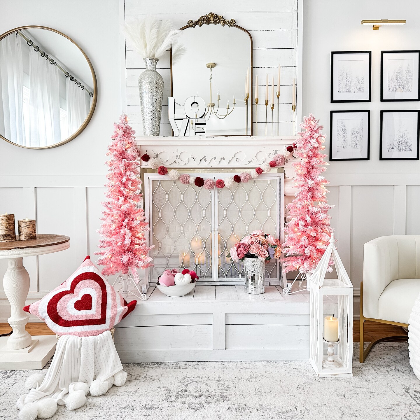 Haute Decor 4 Foot Prelit Cotton Candy Flocked FIR Christmas Tree with 50 Incandescent Lights