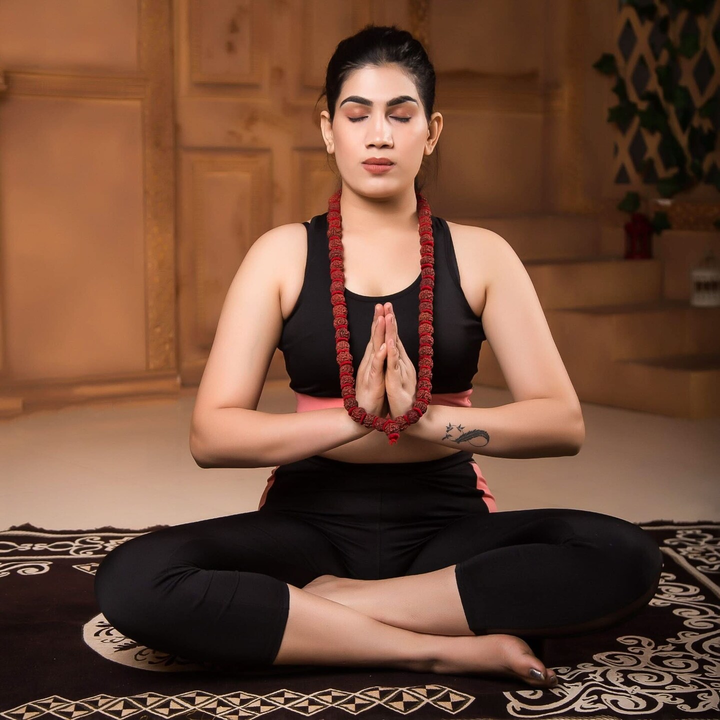 Certified Rudraksha Kantha Mala + Japa Bag Gaumukhi 5 Face (panchmukhi) Himalayan Authentic Genuine Rudraksh Rosary Garland Jaap Religious Tibetan Mala Beads Necklace - Puja Yoga Meditation