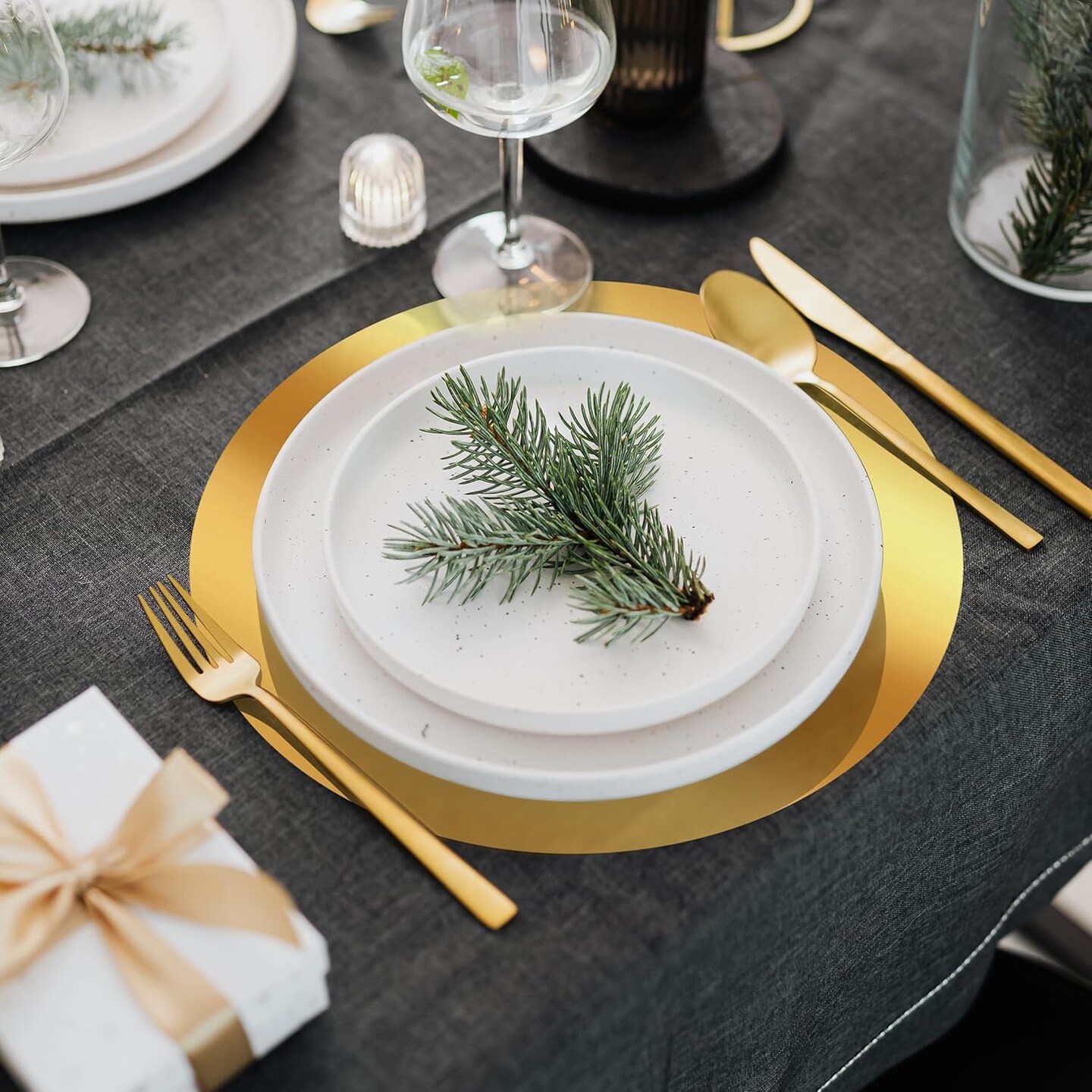 50PCS Round Gold Placemats, 13" Disposable Paper Placemats for Dining Table, Mirrored Gold Charger Place Mat for Kitchen Banquet Table Setting Wedding Birthday Dinner Party