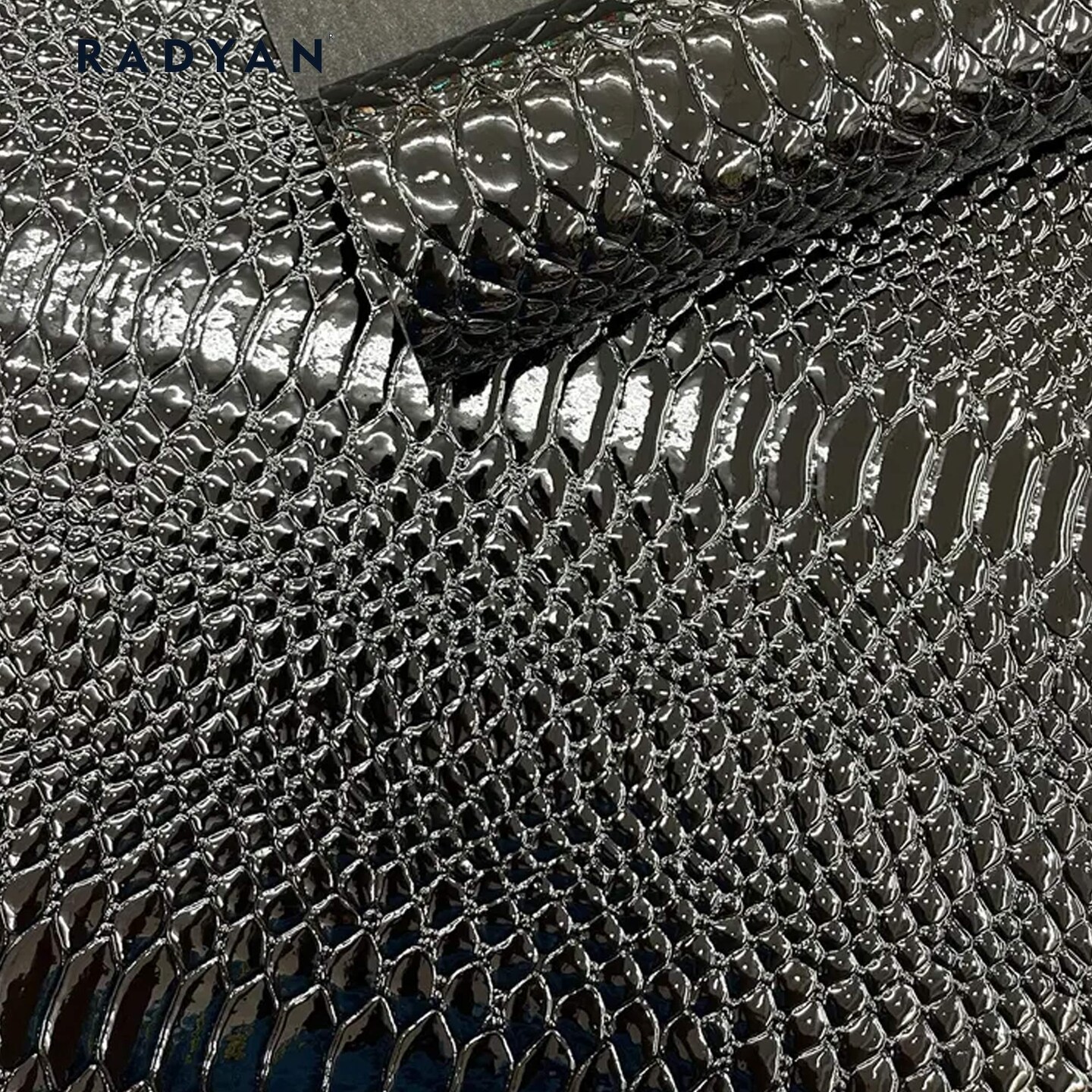 1 Yard Culebra Patent 3D Embossed Snake Skin Vinyl Fabric For Upholstery Handbags 54" Width