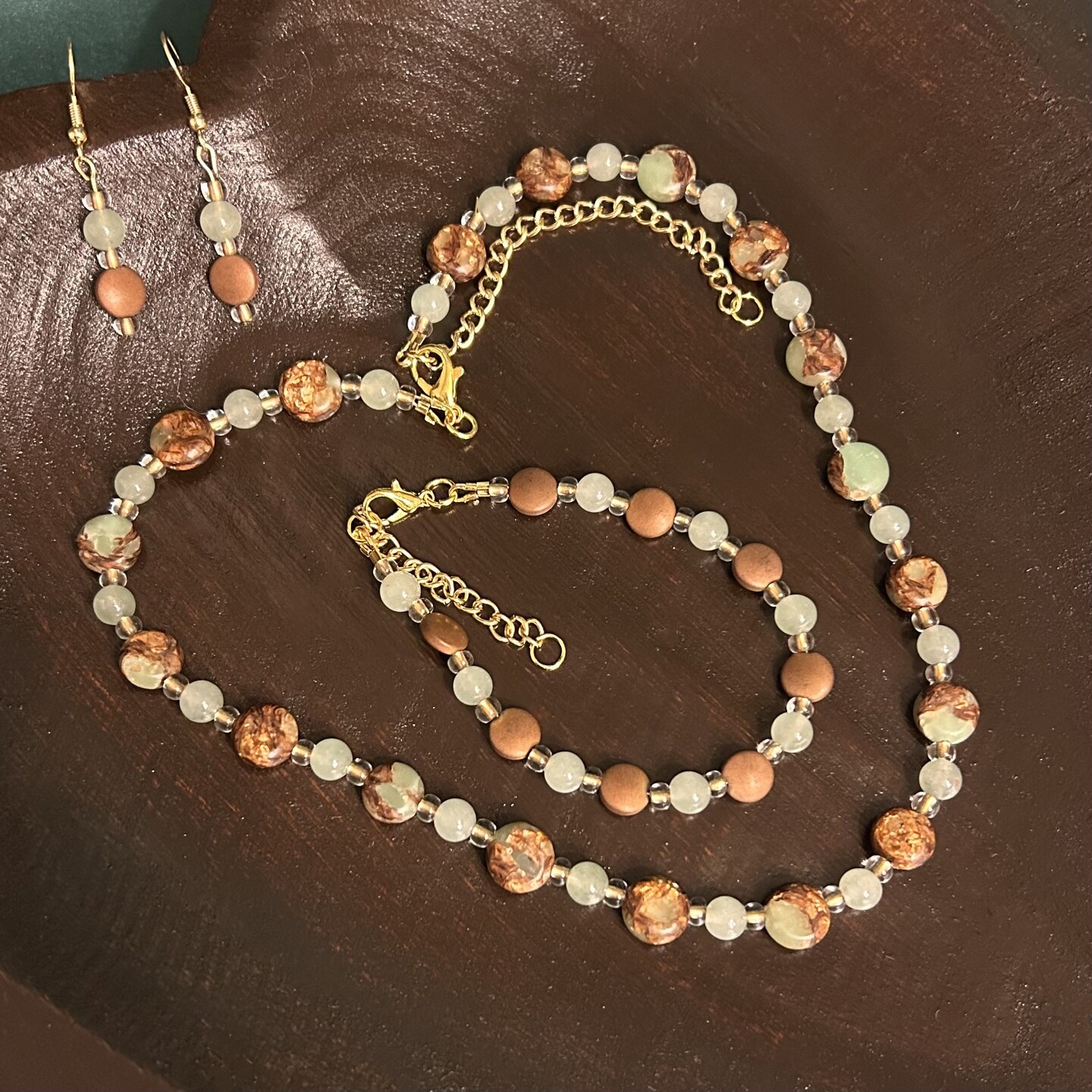 Sparkle4c_Jewelryページです Vincent• Beautiful bright 12mm Orange Spiny accented with 8mm