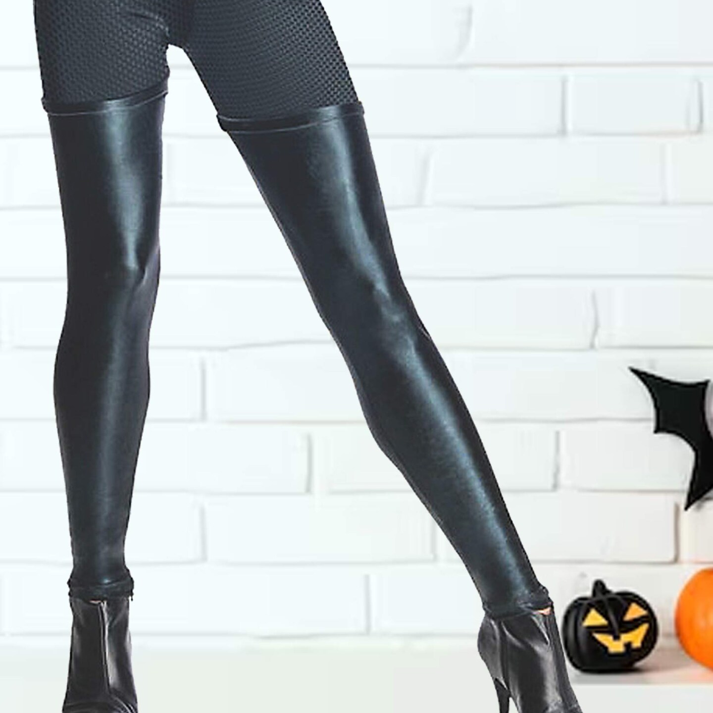 Womens Catwoman Costume Sexy Polyester Jumpsuit With Molded Mask And Belt