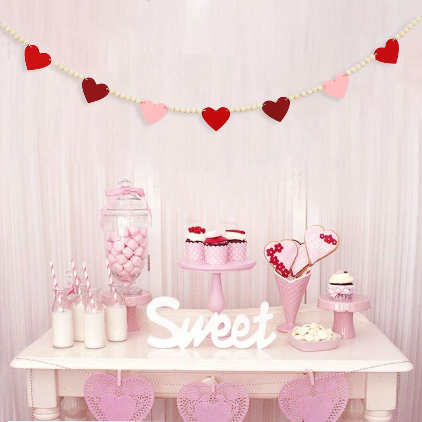 DAZONGE Valentines Day Decorations, Wood Bead Garland with Felt Hearts for Valentine Decor, Red and Pink Farmhouse Valentine’s Day Banner for Wedding, Anniversary Decorations