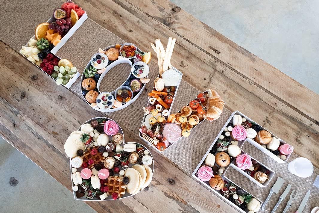 12.6&#x22; Cardboard Big Heart Shaped Charcuterie Mache Flowers Packaging Strawberries Sweets Gift Box with Clear Lid Valentine&#x27;s Day (White, Heart Shaped)