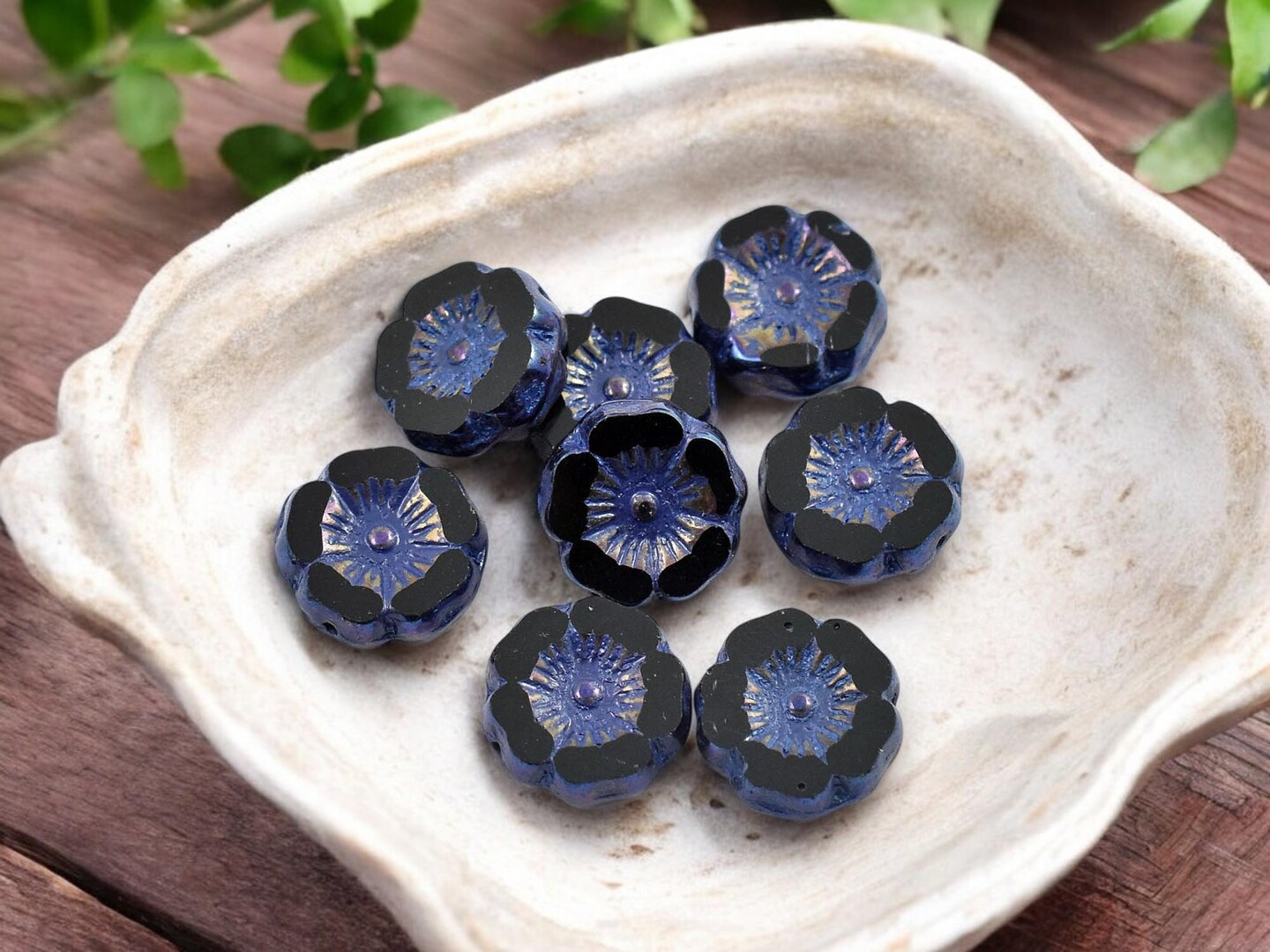 *12* 12mm Purple Washed Jet Black Iris Hawaiian Flower Beads