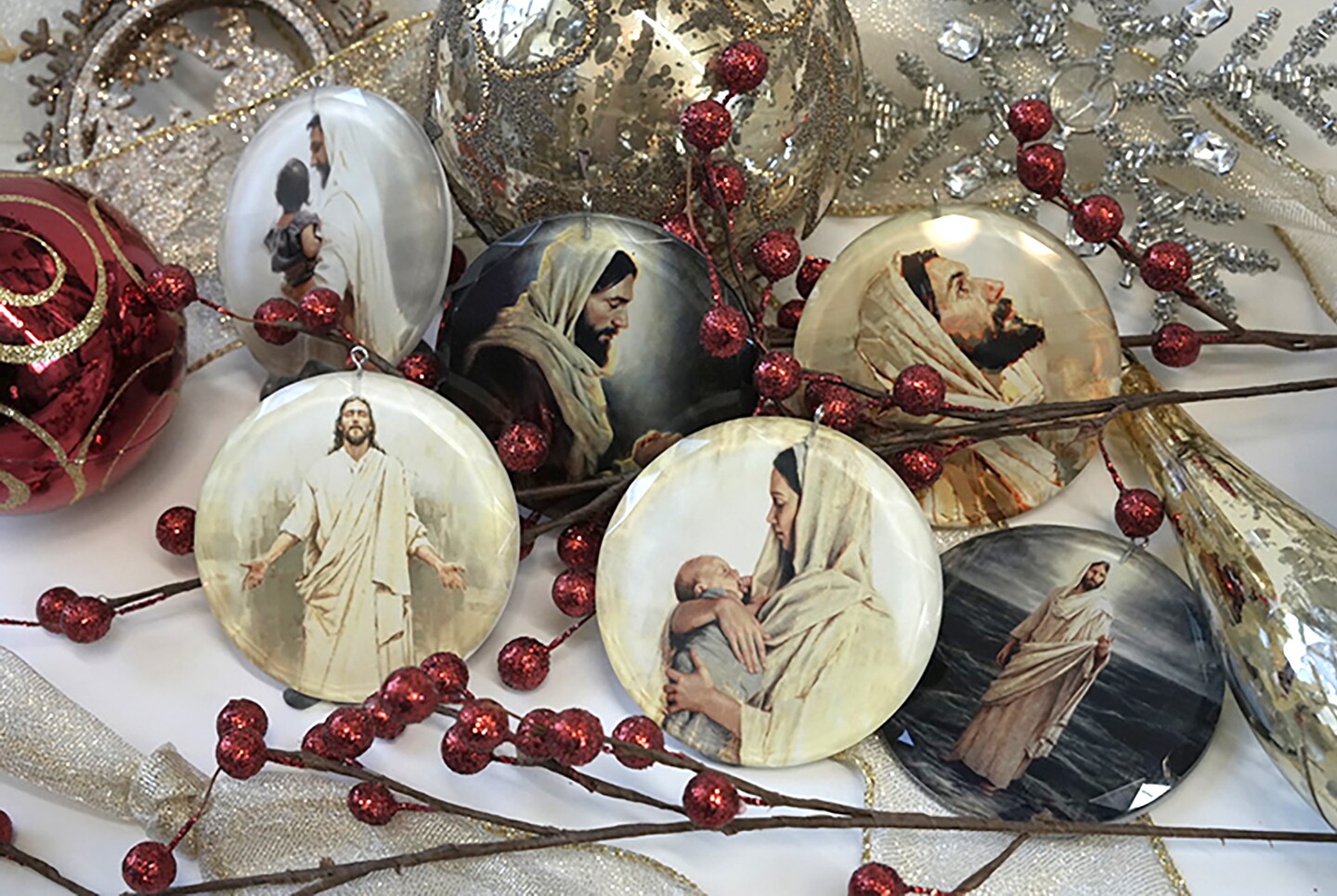 6 Pack Glass Christ Ornaments, Jesus Christ Nativity Ornaments, Religious Ornaments, Christmas Tree Ornaments, Baby Jesus