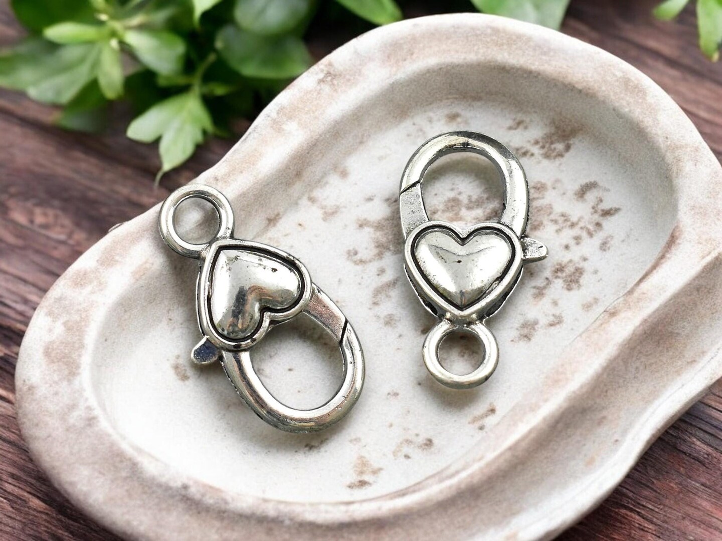 *10* 21x12mm Antique Silver Heart Lobster Clasps