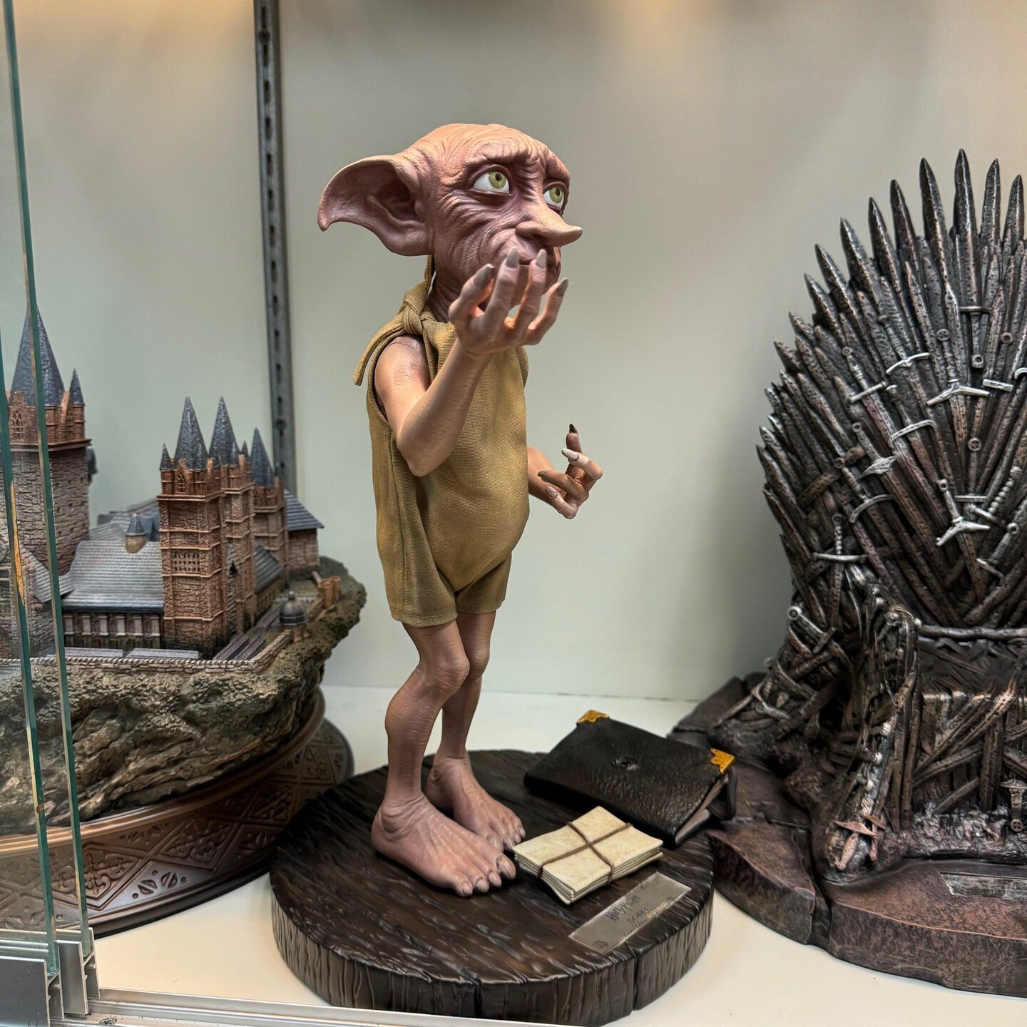 Harry Potter and the Chamber of Secrets Master Craft Dobby Table Top Statue