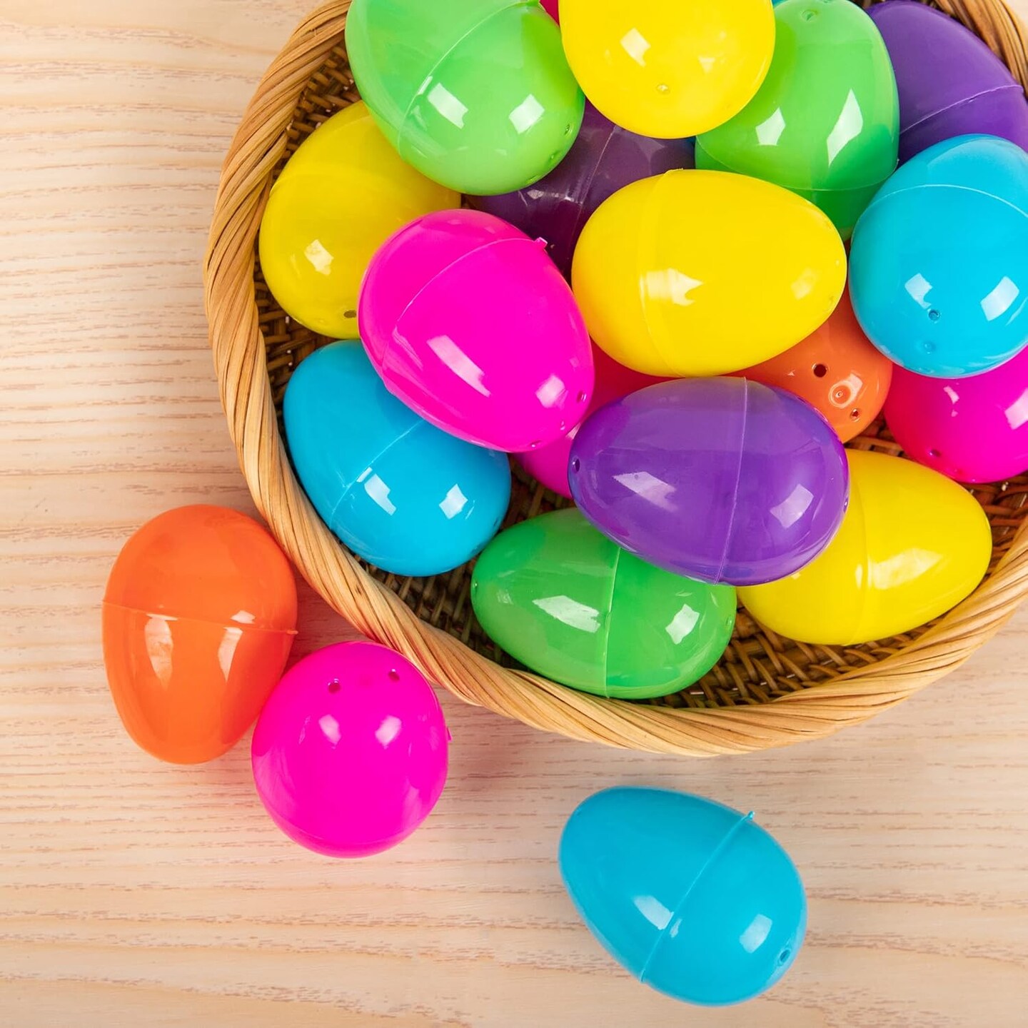 100 Pack Fillable Hinged Plastic Easter Eggs, 2.25&#x22; Bright and Colorful Plastic Eggs for Easter Egg Hunts, Treat Filling, Classroom Prize Supplies Decor, Basket Stuffers Filler, Party Favor