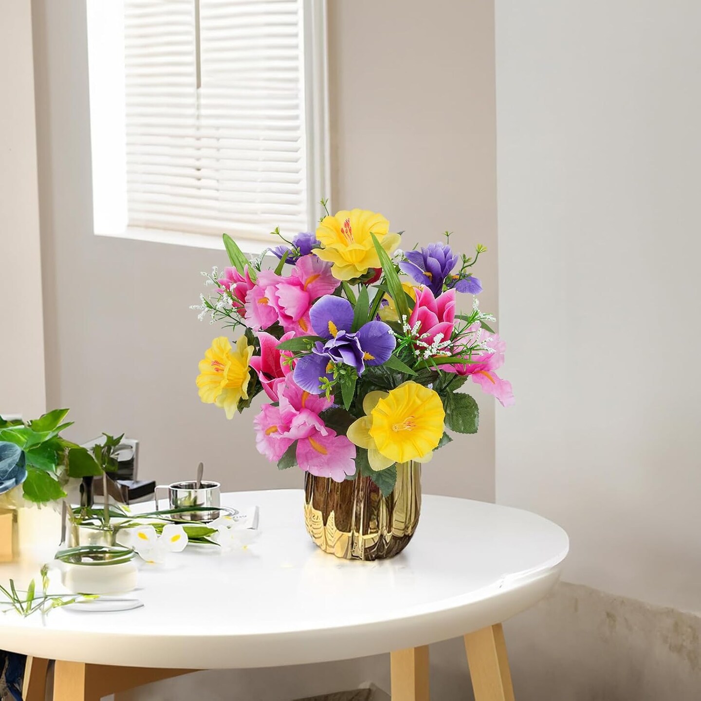 14 Stems Fake Silk Flowers Bouquet Artificial Daffodils with Tulips Flowers