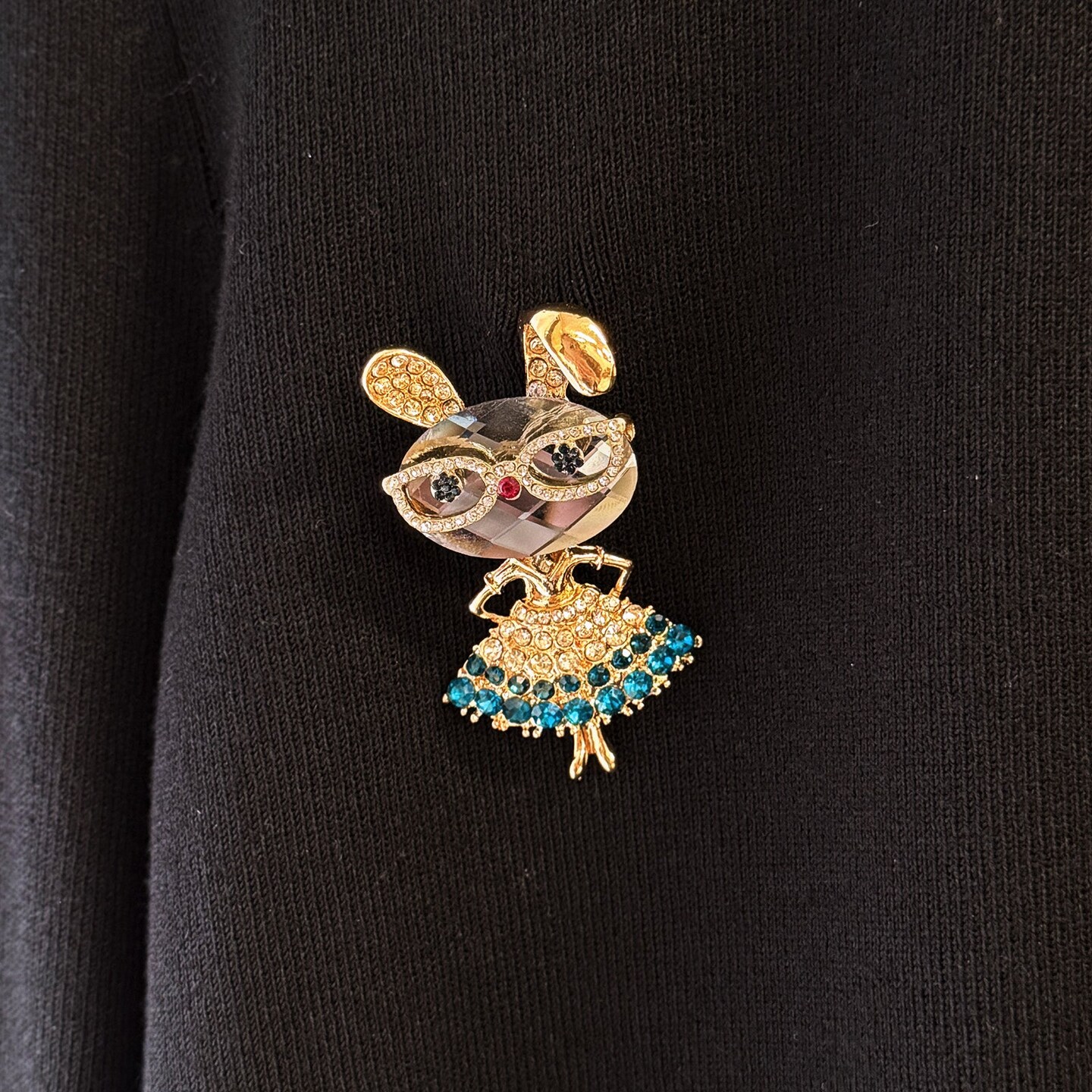 Wrapables Vintage Crystal Rhinestone Rabbit with Glasses and Skirt Brooch Pin, Blue Gold
