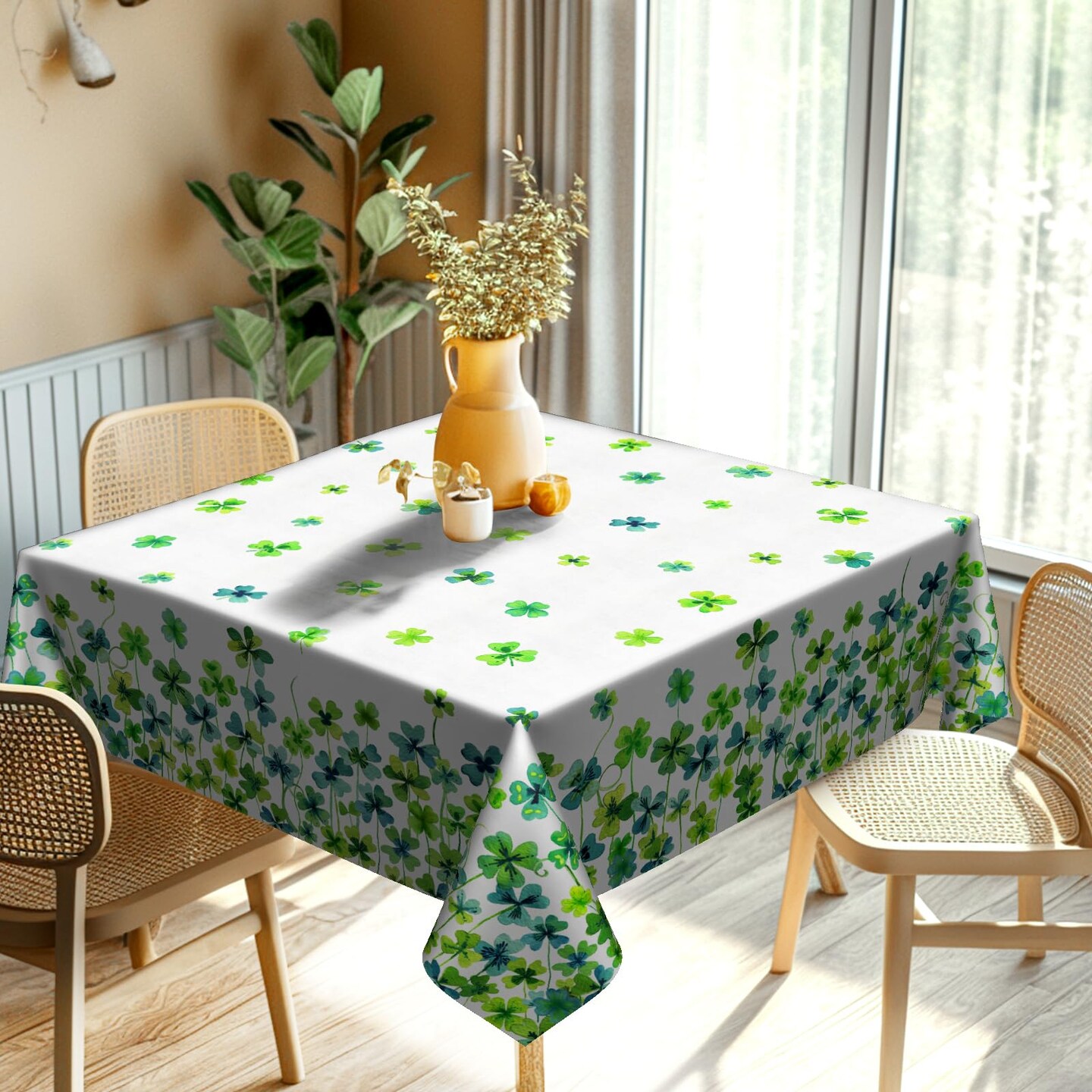 St. Patrick's Day Tablecloth 52x52 Inch Square Green Lucky Shamrock Table Cloths Farmhouse Irish Dust-Proof Spill Proof Rustic Table Covers for Spring Holiday Party Dining Kitchen Tabletop Decor