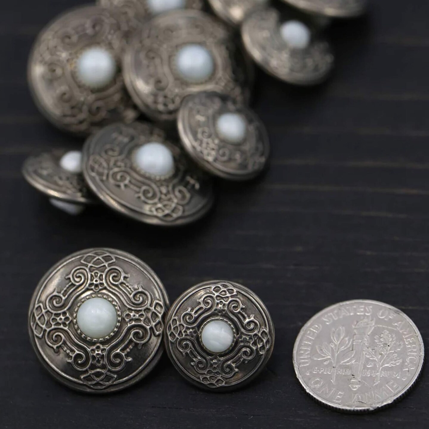 4 Pieces White Pearl Center Gunmetal Shank Buttons 1/2 Inch