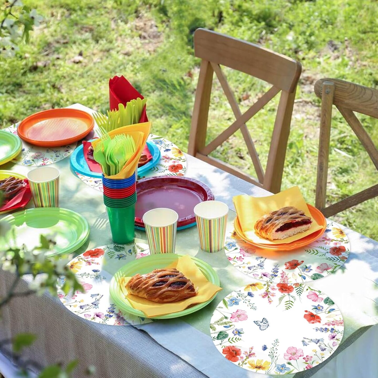 Paper Placemats Disposable 50 Pack Spring Flowers Place Mats 13.4 Inch Round Decorative Butterfly Wildflower Table Mats for Spring Birthday Bridal Wedding Party Supplies