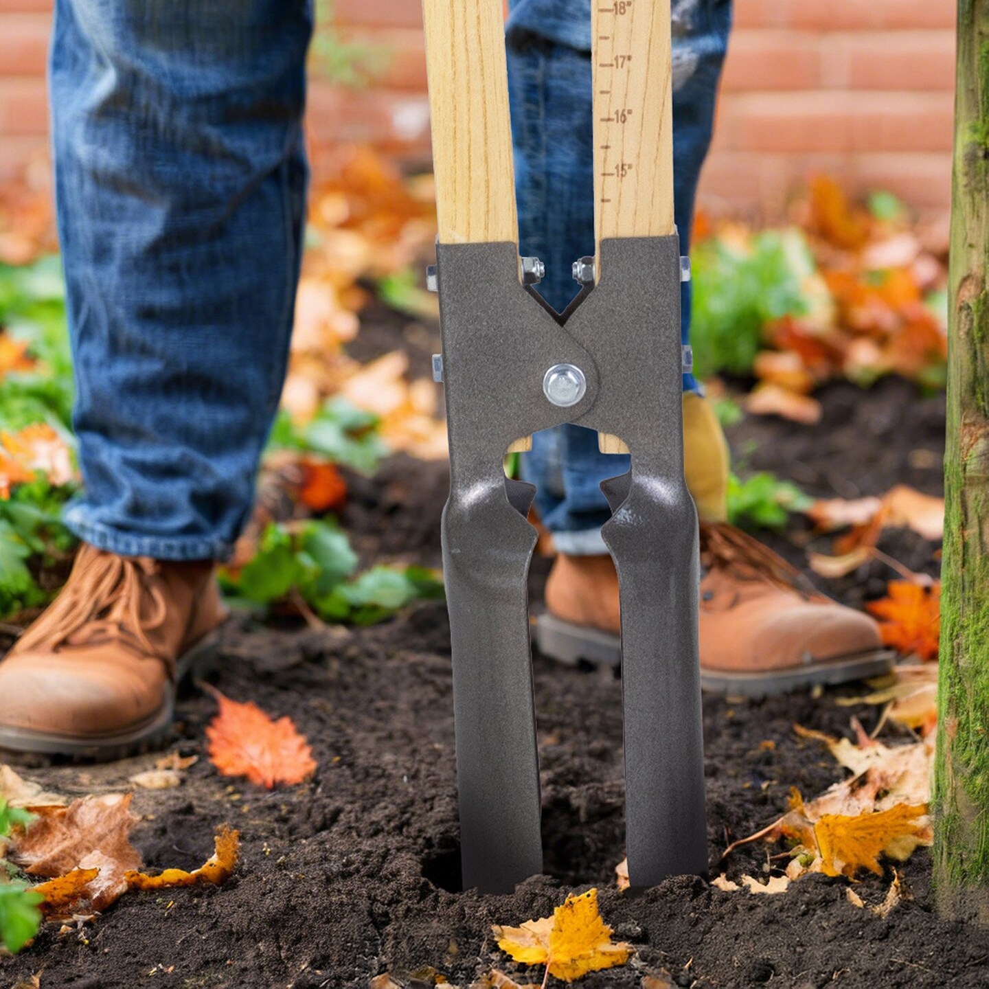 Manual Post Hole Digger 4.33-Inch Digging Diameter with Clamping Mechanism for Gardening