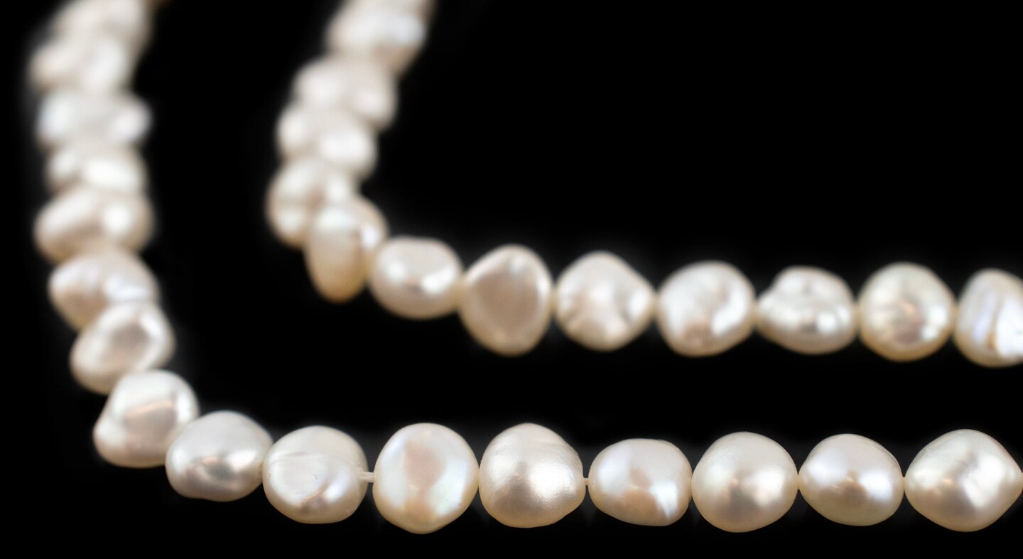 The Bead Chest White Nugget Vintage Japanese Pearl Beads: Unique 4-6mm Rice Shape for Elegant Jewelry Crafts