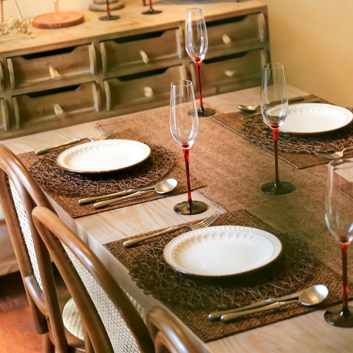 Paper Braided Round Placemats Set of 12 Natural Non-Slip Heat Resistant Table Mats for Dining Tables Woven Indoor &#x26; Outdoor Place mats(Coffee,12)