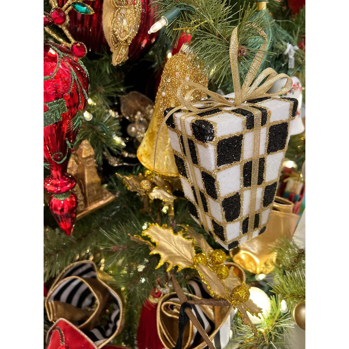 5&#x22; Harlequin Package Ornaments: Black/Gold (Asst 2)