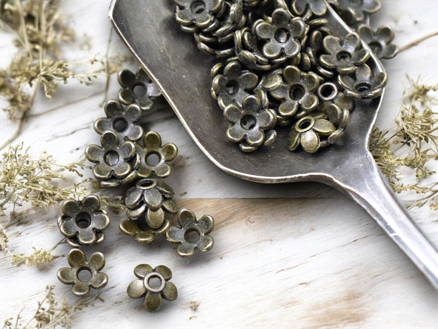 *300 6mm Antique Bronze Flower Bead Caps