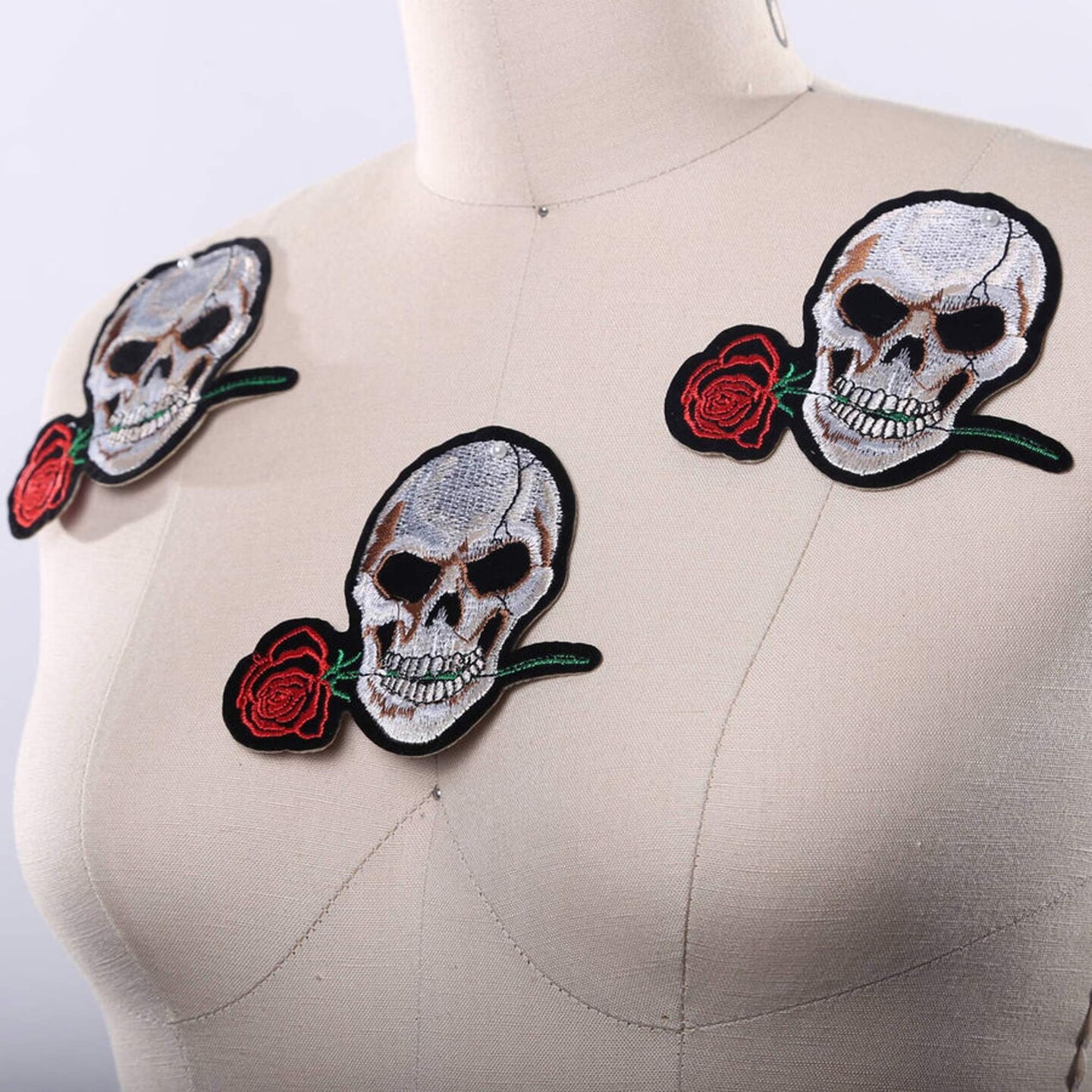 3.75&#x22; Skull with Red Rose Embroidered Patch for Jackets