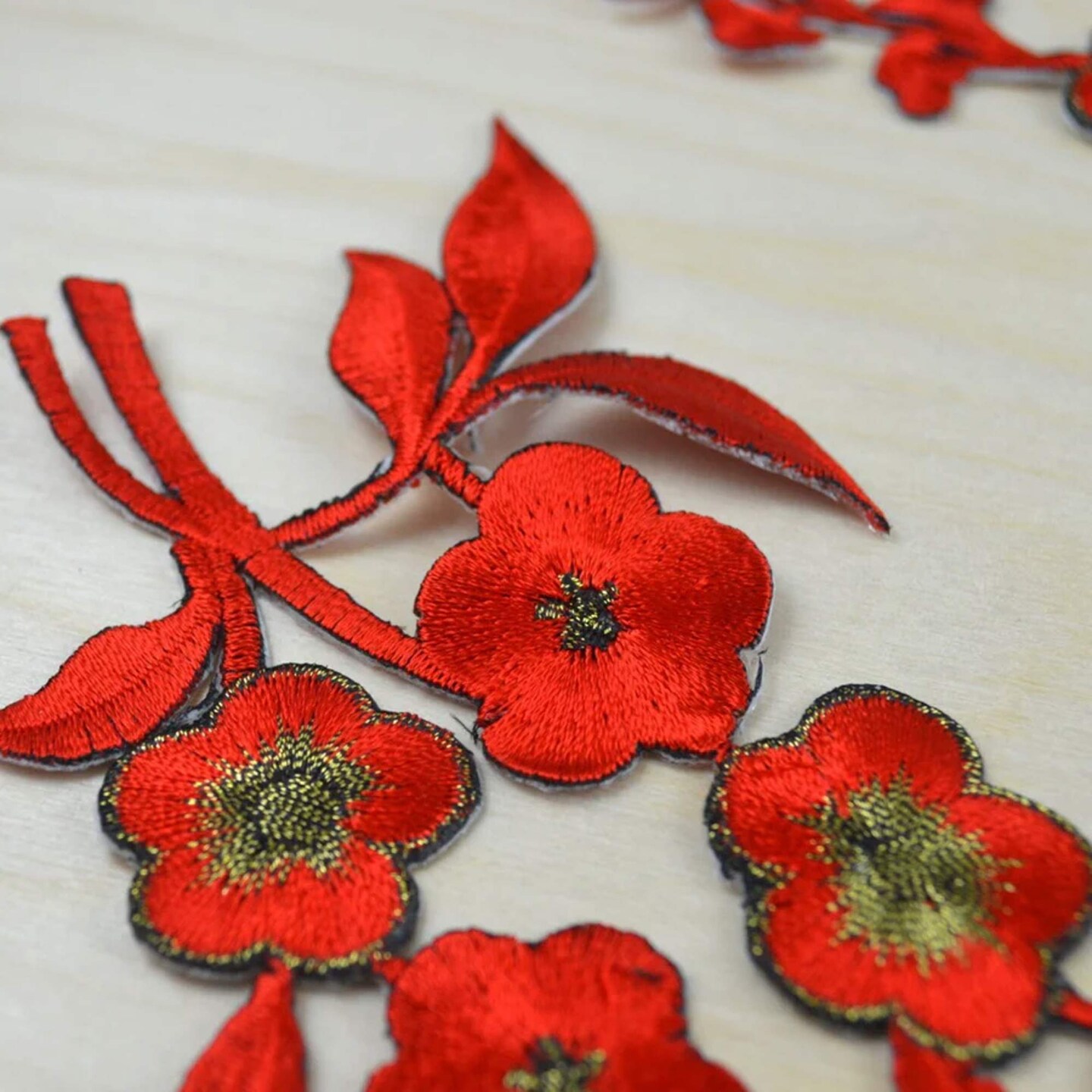 2 Pieces Red Gold Floral Appliques Embroidered Iron-On Flower Patches for Dresses, DIY & Costumes