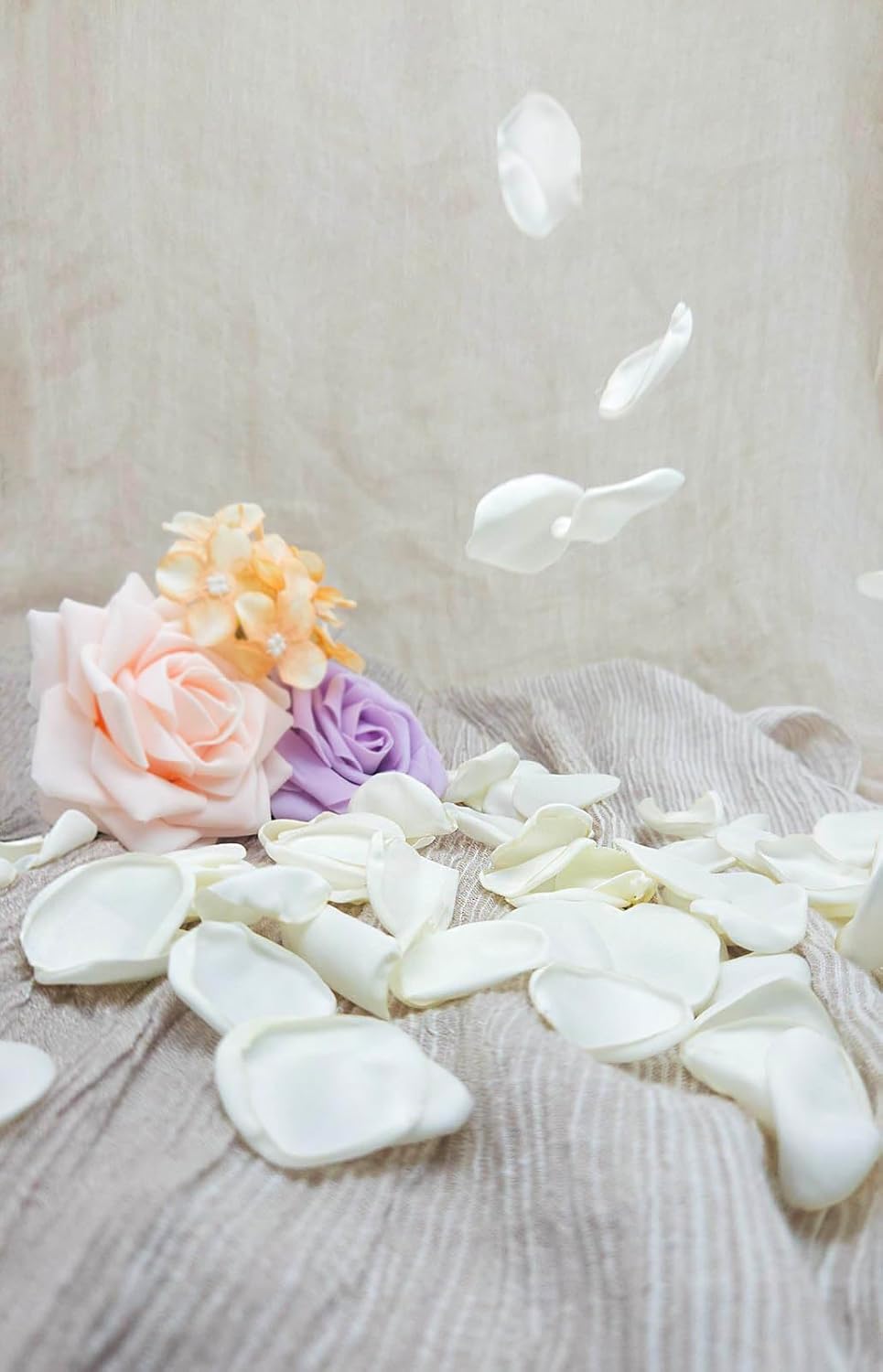 200Pcs Ivory Silk Rose Flower Petals for Valentaine&#x27;s Day,Wedding Flower Girl