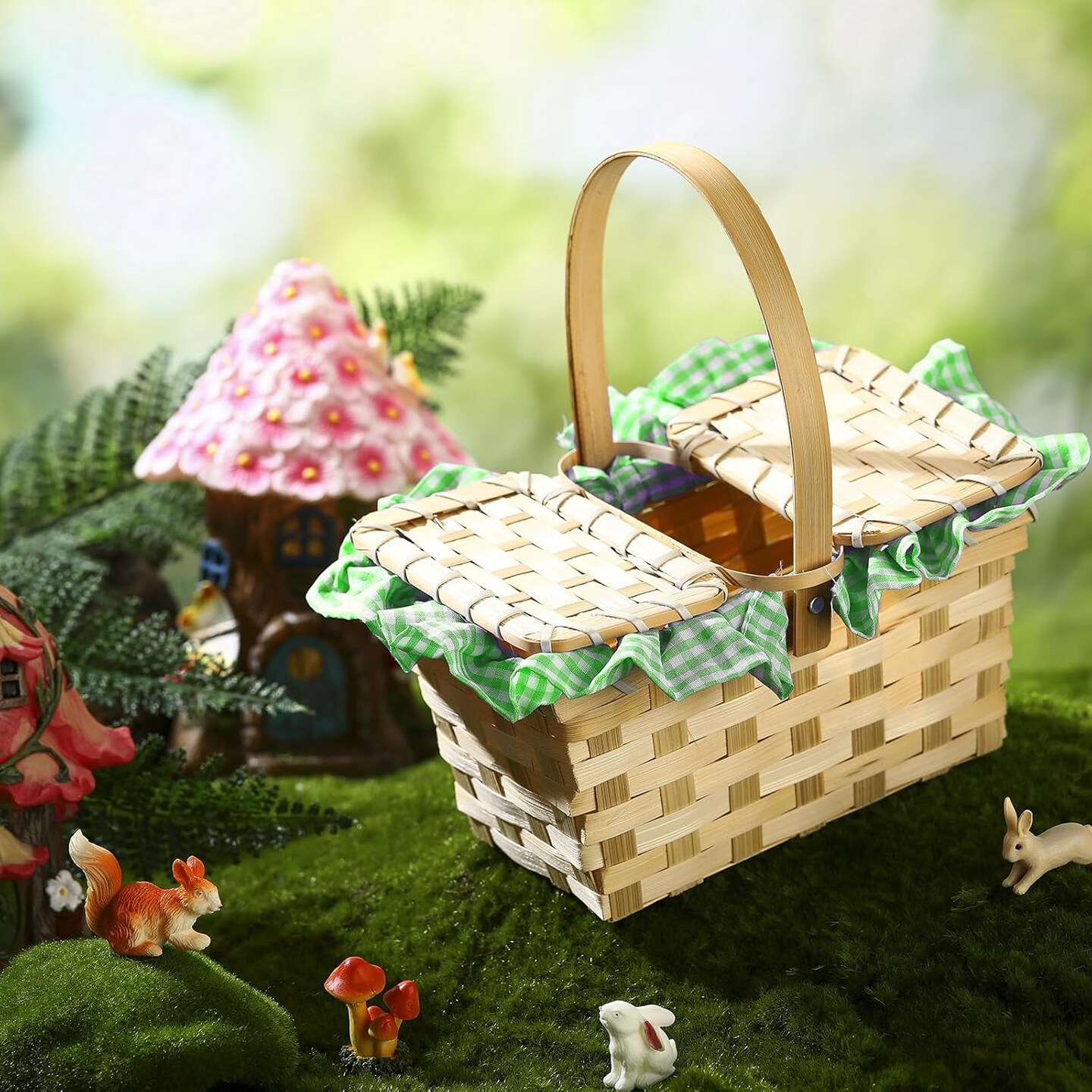 Mini Picnic Basket with Lid and Handle Small Gingham Woven Picnic Hamper (Green and White)
