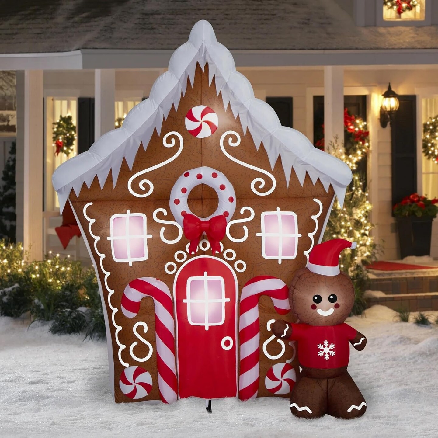 8.5&#x27; Gemmy Airblown Inflatable Christmas Gingerbread House w/ Gingerbread Man Yard Decoration 883596