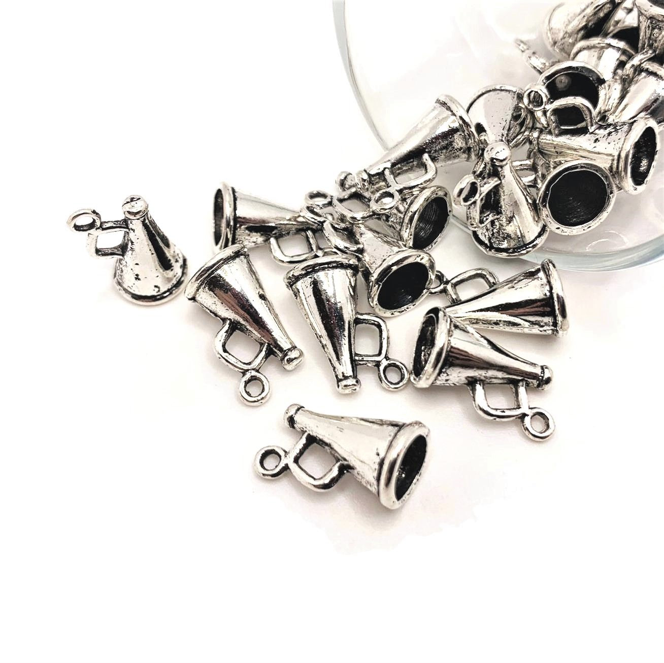 4, 20 or 50 Pieces: Silver Cheerleading Megaphone 3D Charms