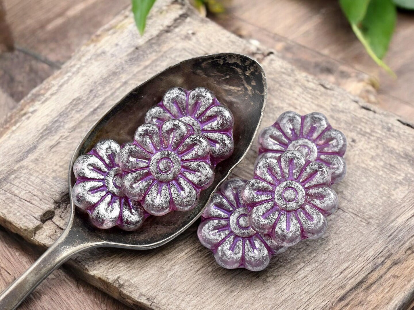 *6* 18mm Purple Washed Transparent Silver Lavender Daisy Flower Beads
