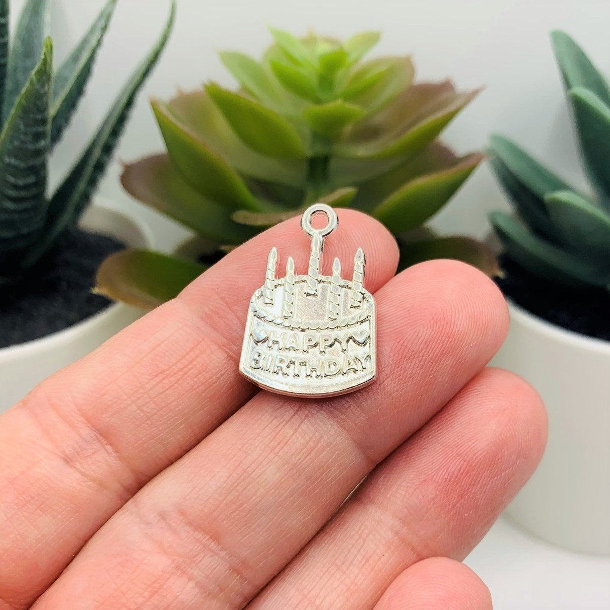 4, 20 or 50 Pieces: Silver Plated Happy Birthday Cake Charms