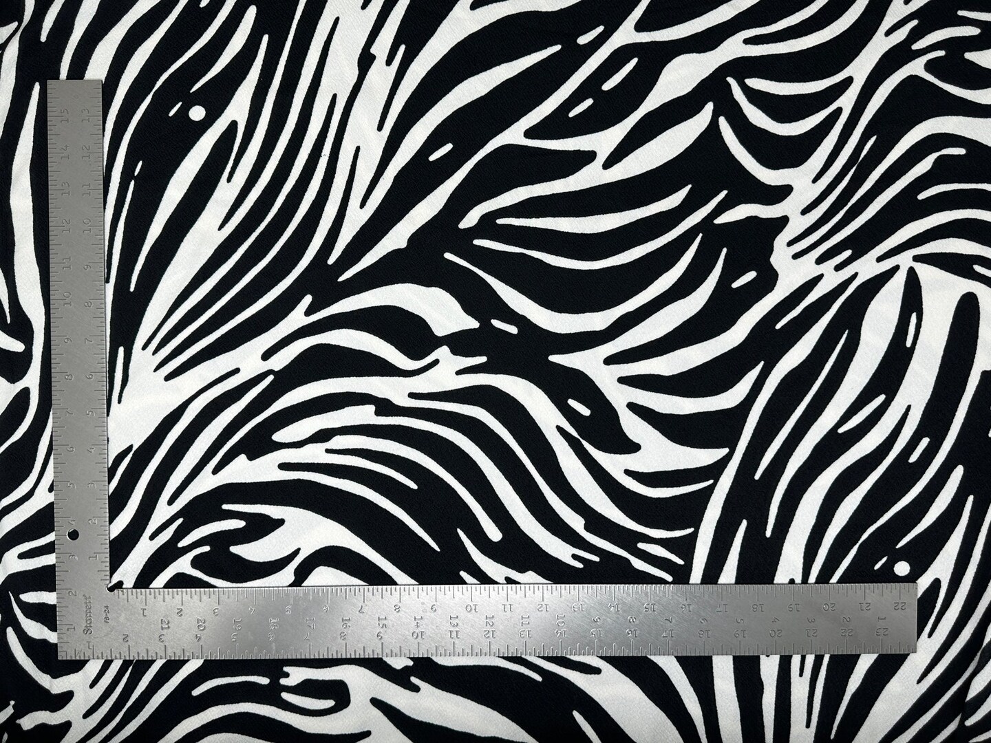 1 Yard Liverpool Knit Animal Print Fabric Black &amp; White Textured ...