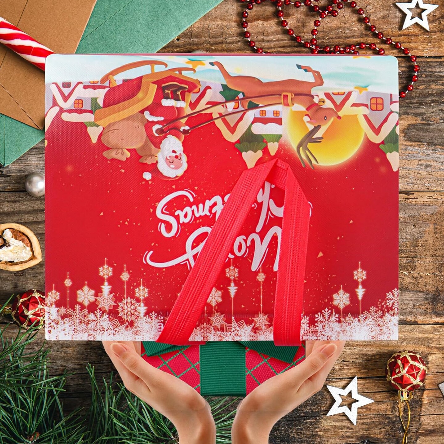 18 Pack Christmas Gift Bags Assorted Sizes,Large Non-Woven Christmas Tote Bags Christmas Reusable Gift Bags with Handles - Large Xmas Gift Bags