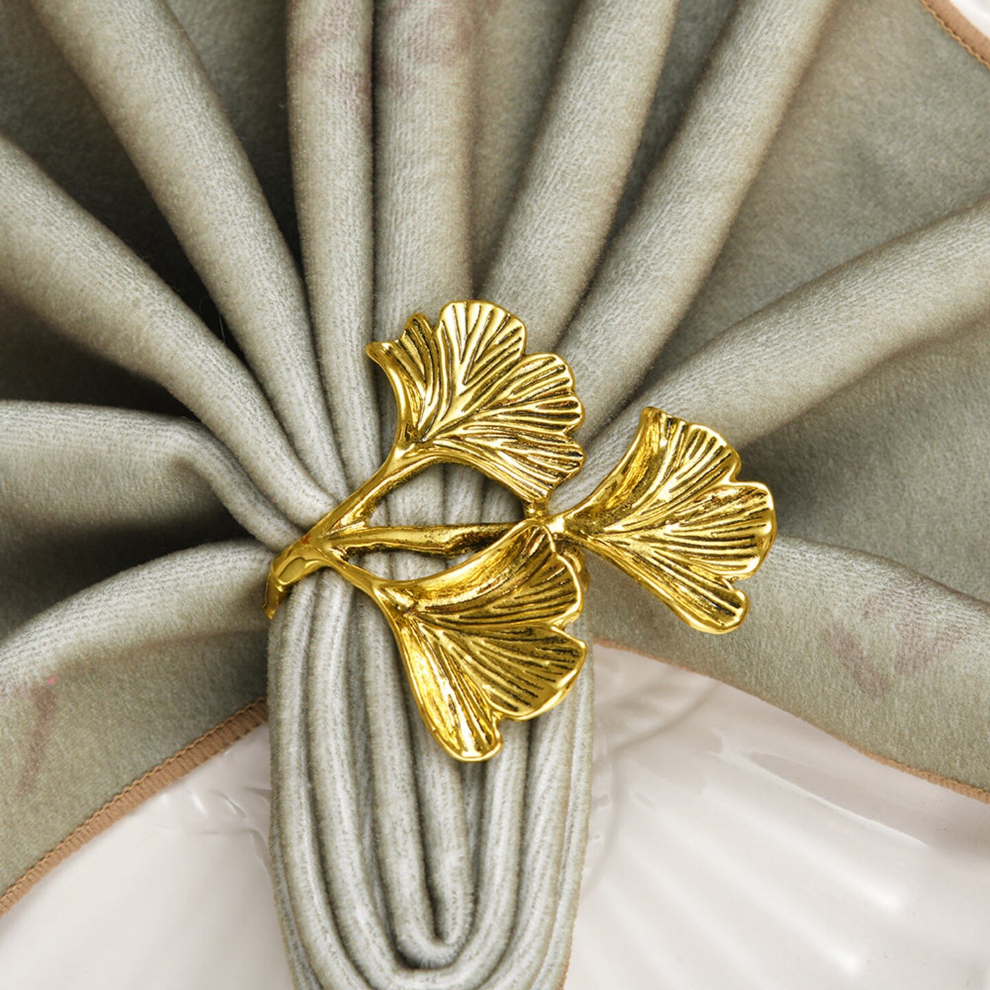 Edge Collections - Gold - Napkin Rings Leaf Design Elegant - 1 Piece