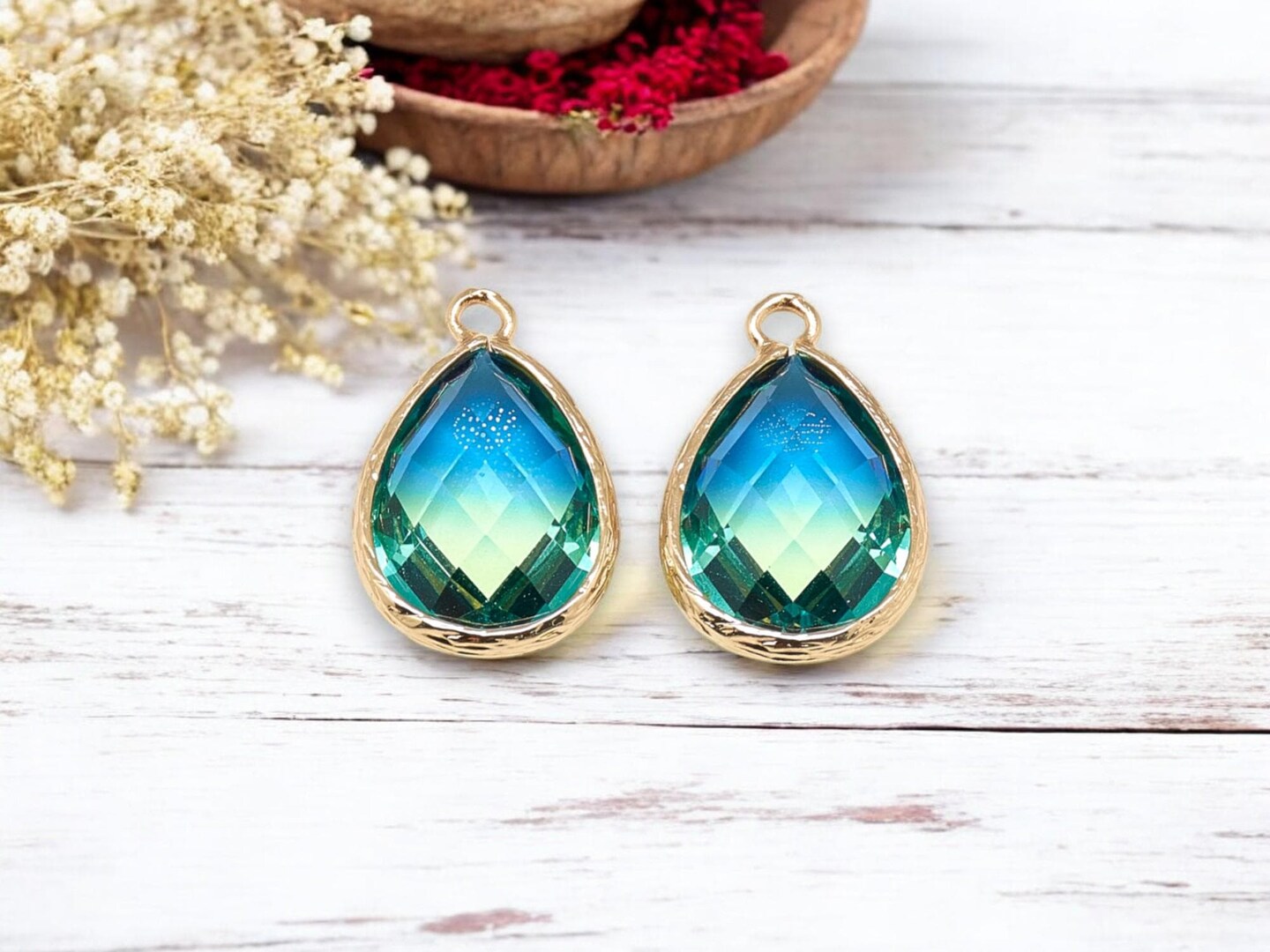 *5* 23x15mm Gold Plated Brass Faceted Teardrop Charms (2 Tone Blue/Green)