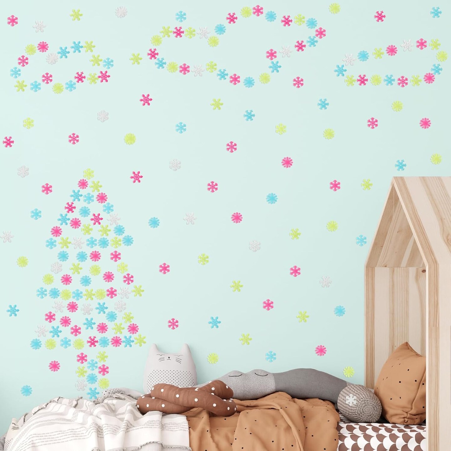 100PCS Removable Colorful Glow In the Dark Snowflake