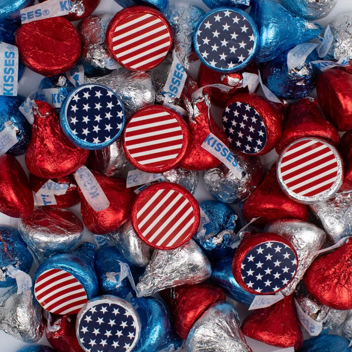 85 Pcs Patriotic Candy Hershey&#x27;s Kisses Red White and Blue Flag Chocolate