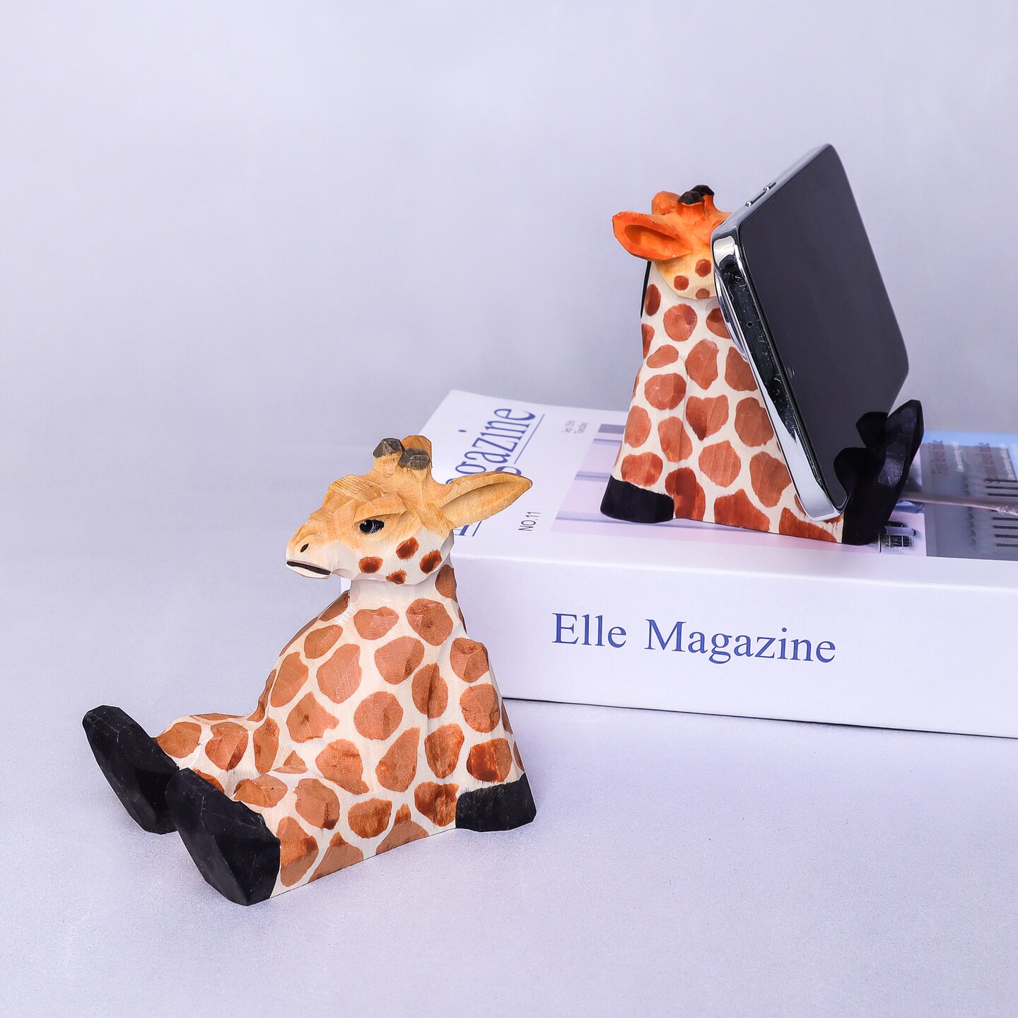 Handmade Wood-Carved Giraffe Cellphone Stand – Desk Decor