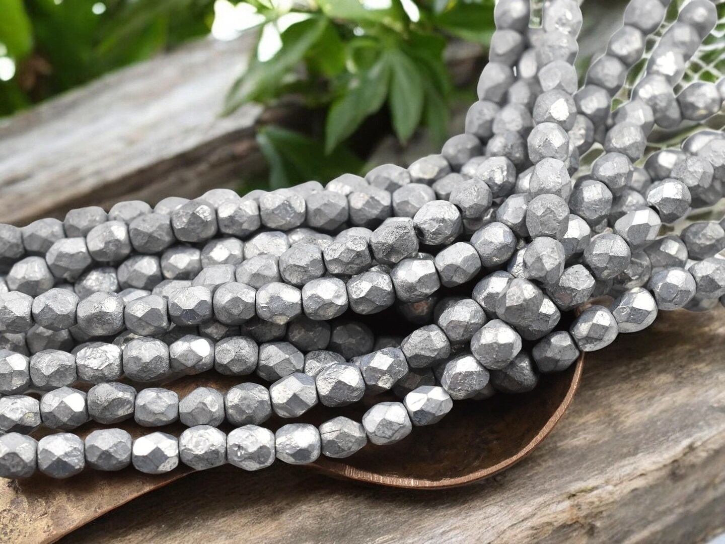 *25* 6mm Etched Grey Silver Fire Polished Round Beads