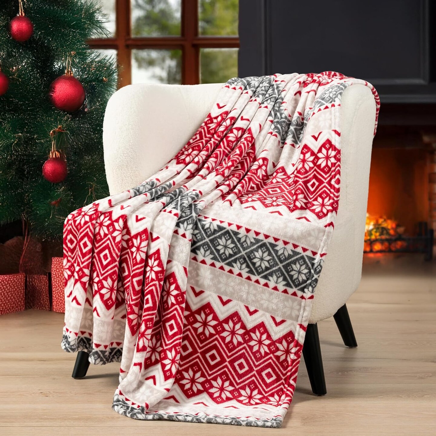 Christmas Throw Blanket | Holiday Christmas Red Fleece Blanket | Soft, Plush, Warm Winter Cabin Throw, 50x60 (Red Snowflakes)