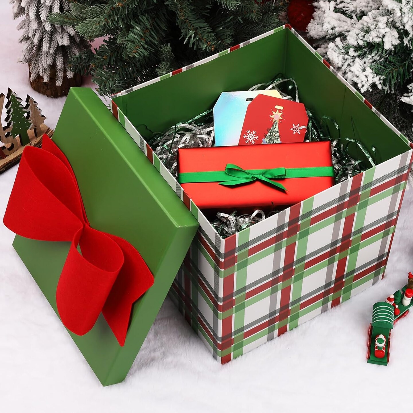 Large Christmas Gift Boxes with Lids,10x10x10 Inches Plaid Design Folding Square Gift Boxes for Christmas Decorative,Xmas,Present,Storage,Red and Green