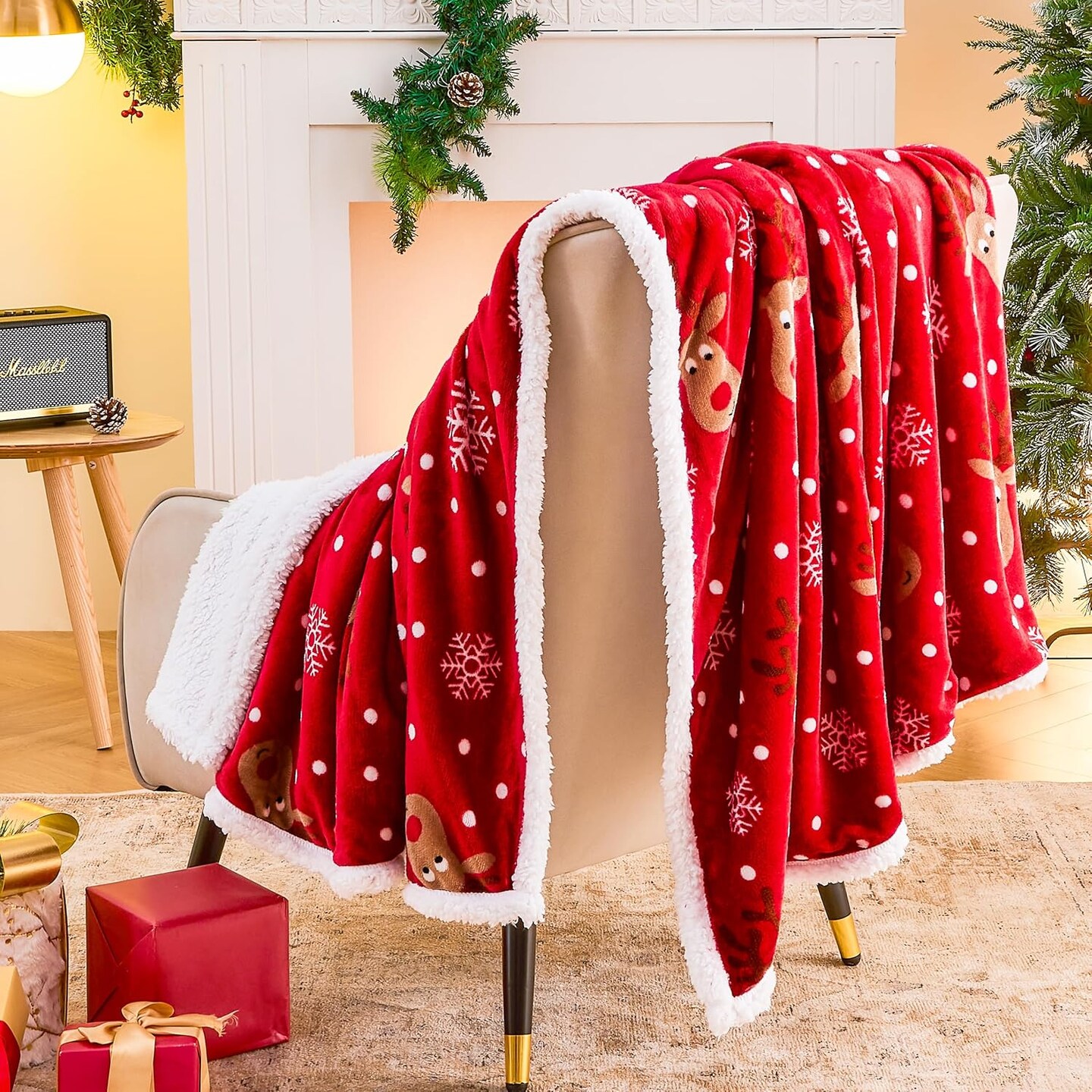 Christmas Throw Blanket, Christmas Decorations Blankets and Throws, Fuzzy Cozy Soft Warm Fleece Sherpa Winter Holiday Blanket for Bed Couch Sofa Reindeer Snowflakes