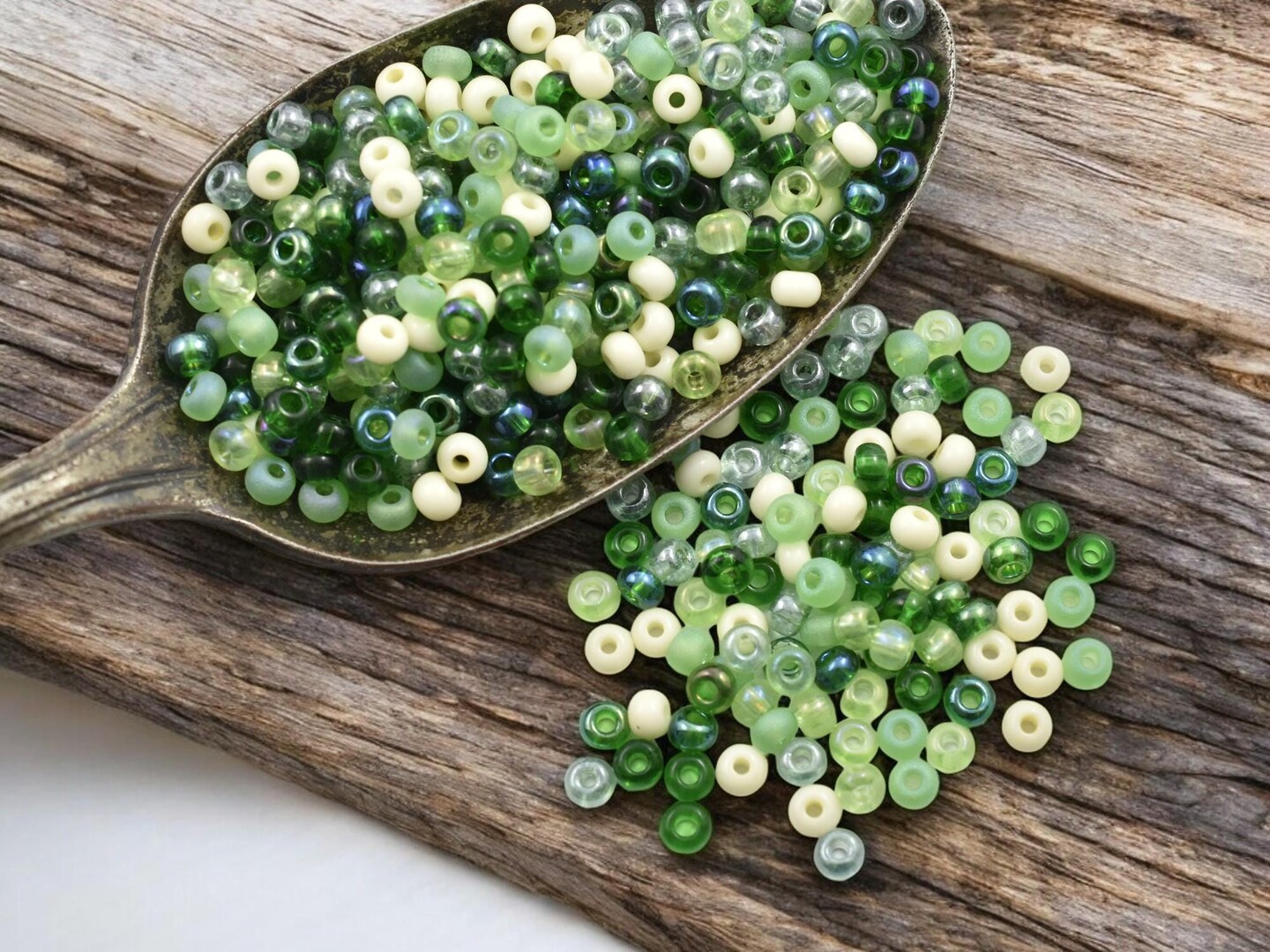 50g 6/0 Green Mix Seed Beads
